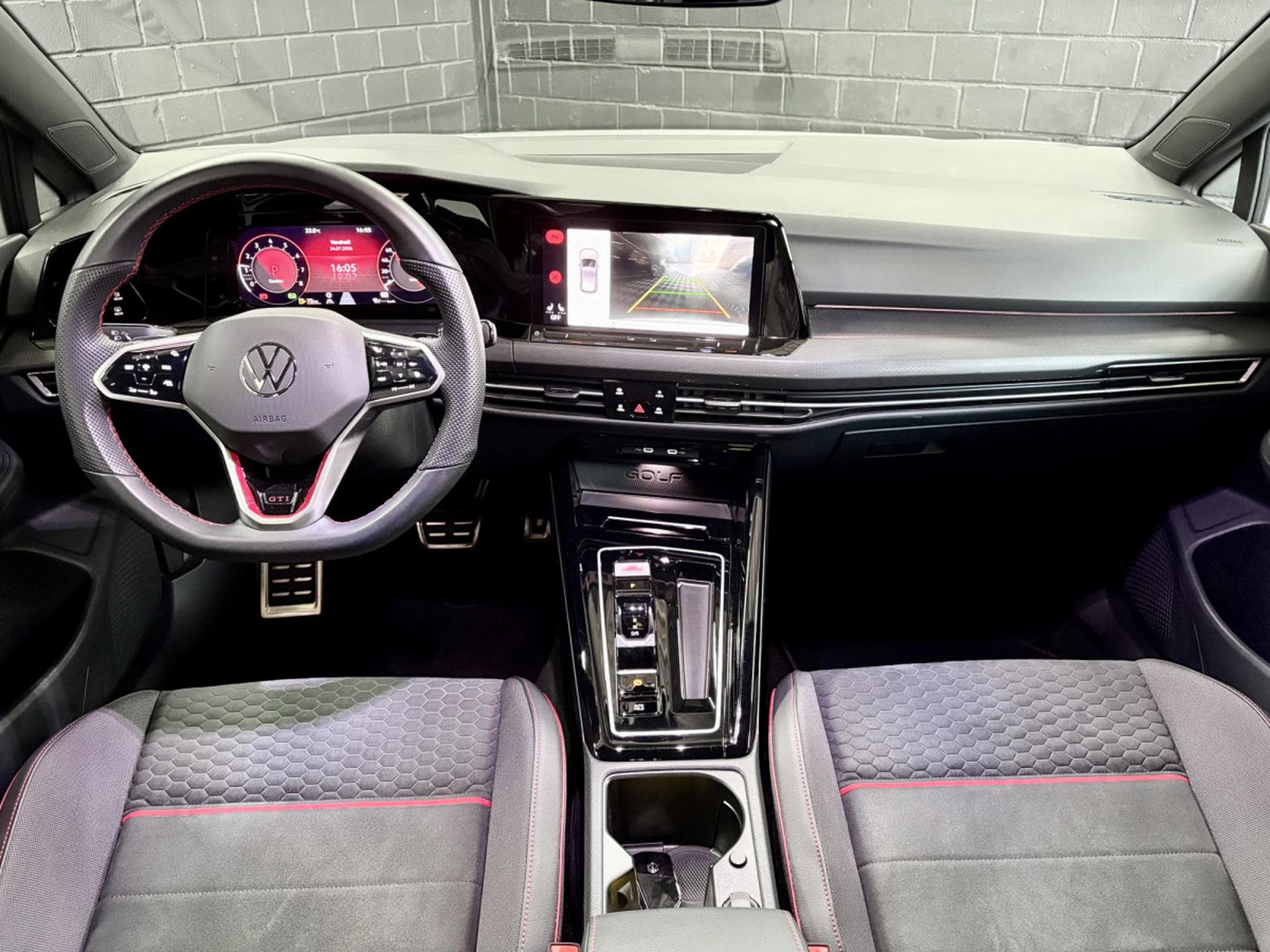 VW Golf GTI Clubsport 2.0 TSI 300CV DSG7 *CAM* ACC * CARPLAY * (2024) - Photo 9