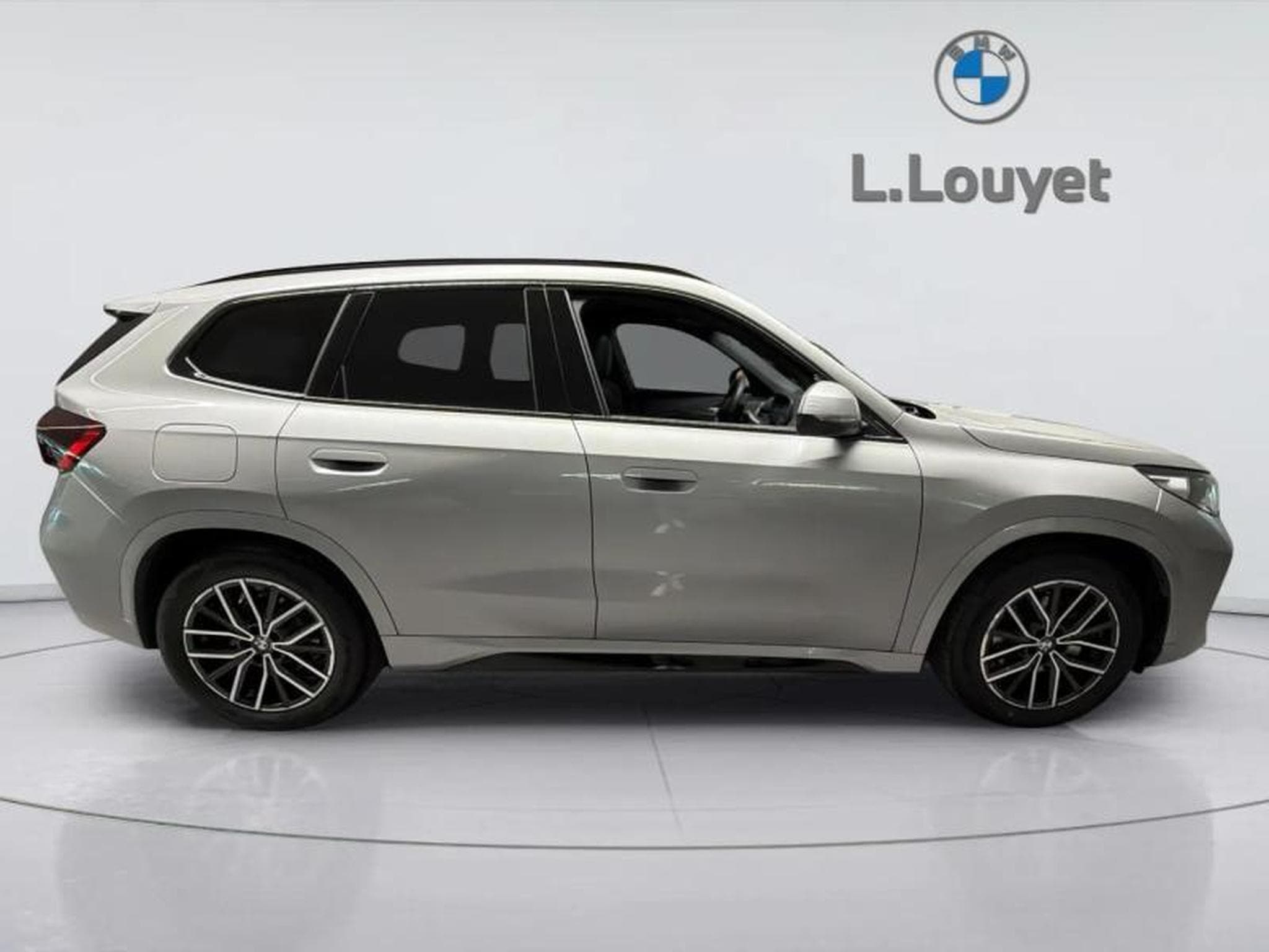 BMW X1 PACK M (2026) - Photo 3