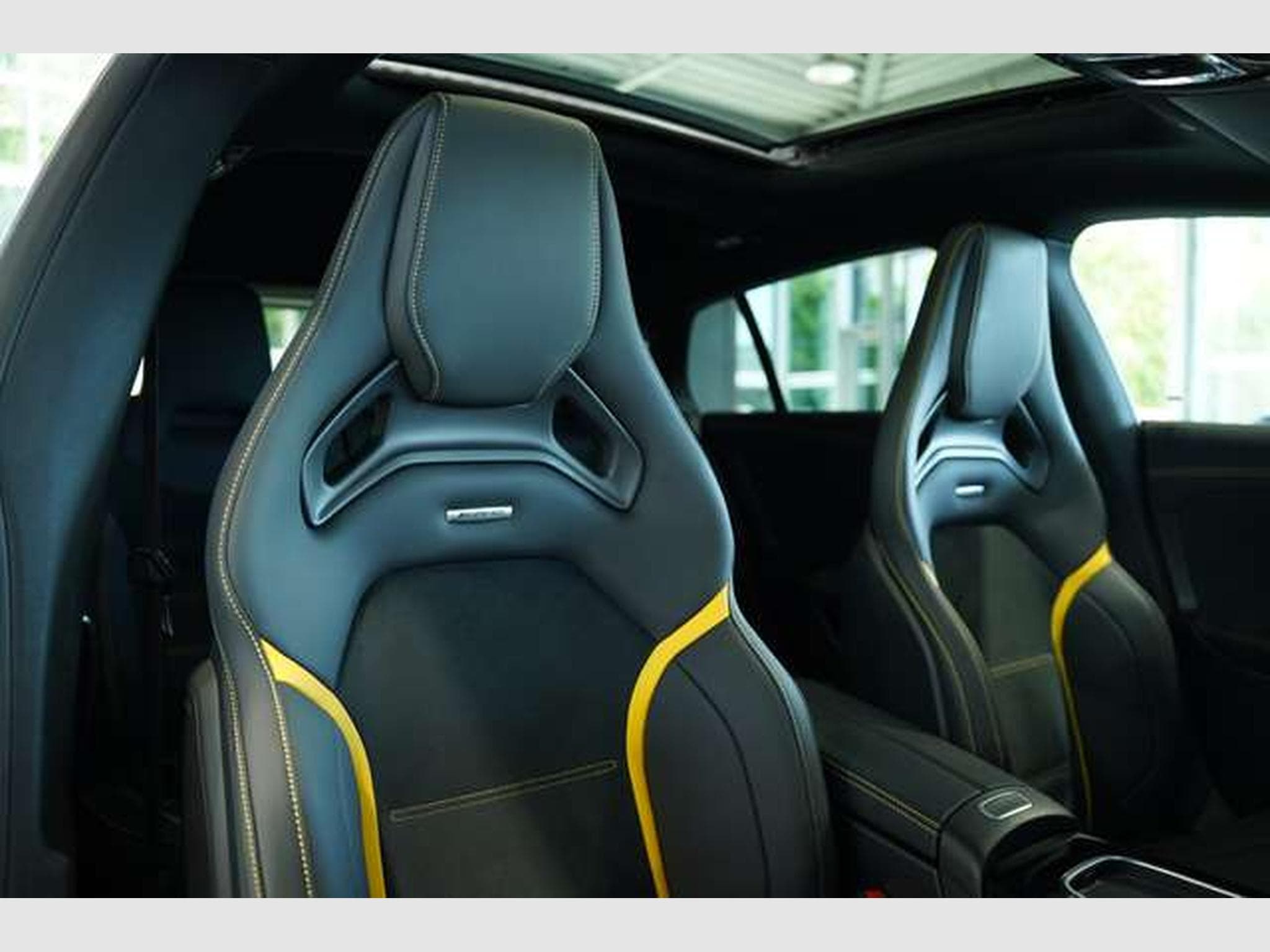 Mercedes CLA 45 AMG S 4M 2.H *19 *Schale (2025) - Photo 23