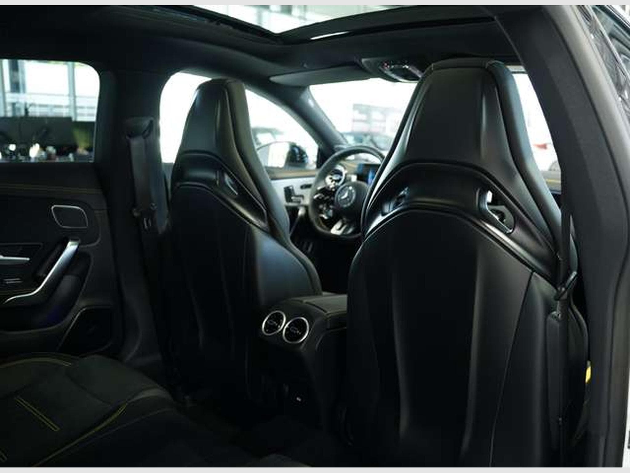 Mercedes CLA 45 AMG S 4M 2.H *19 *Schale (2025) - Photo 27