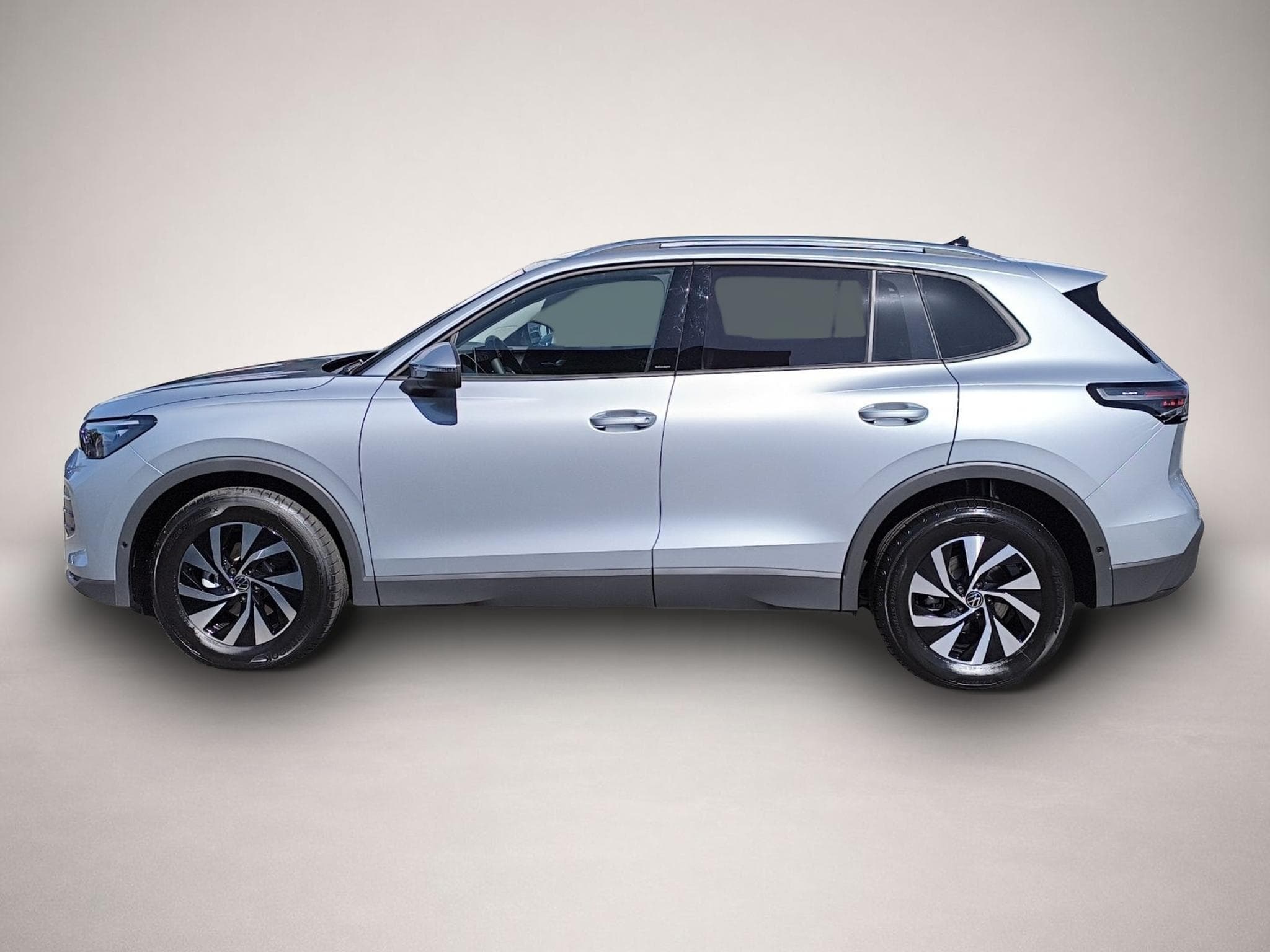 VW Tiguan (2025) - Photo 4