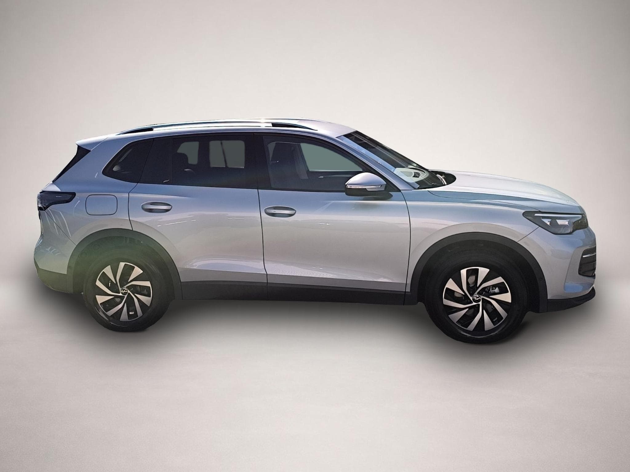 VW Tiguan (2025) - Photo 8