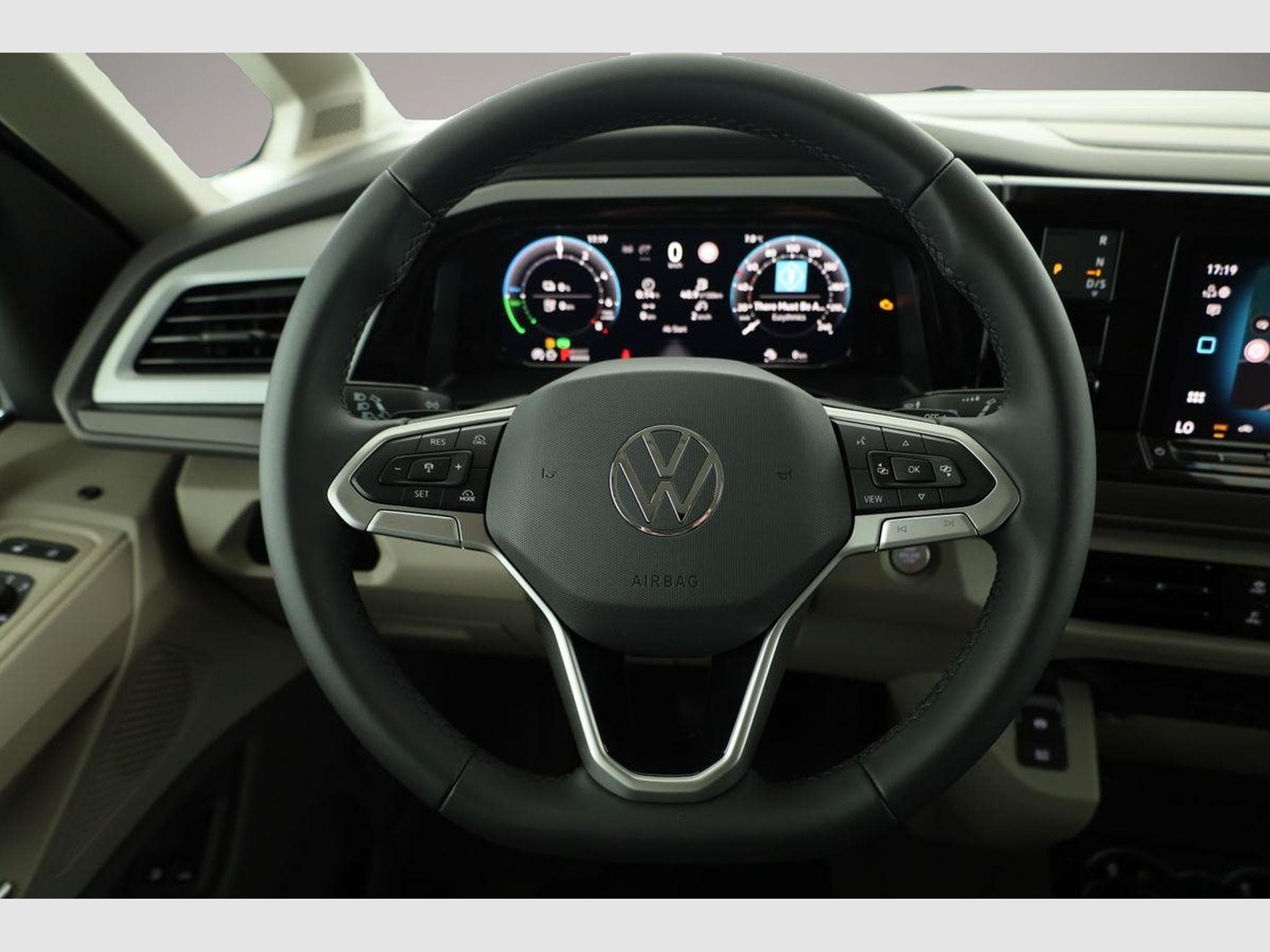VW Multivan (2026) - Photo 6