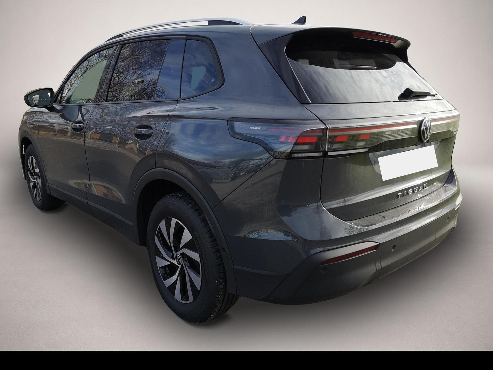 VW Tiguan (2025) - Photo 2