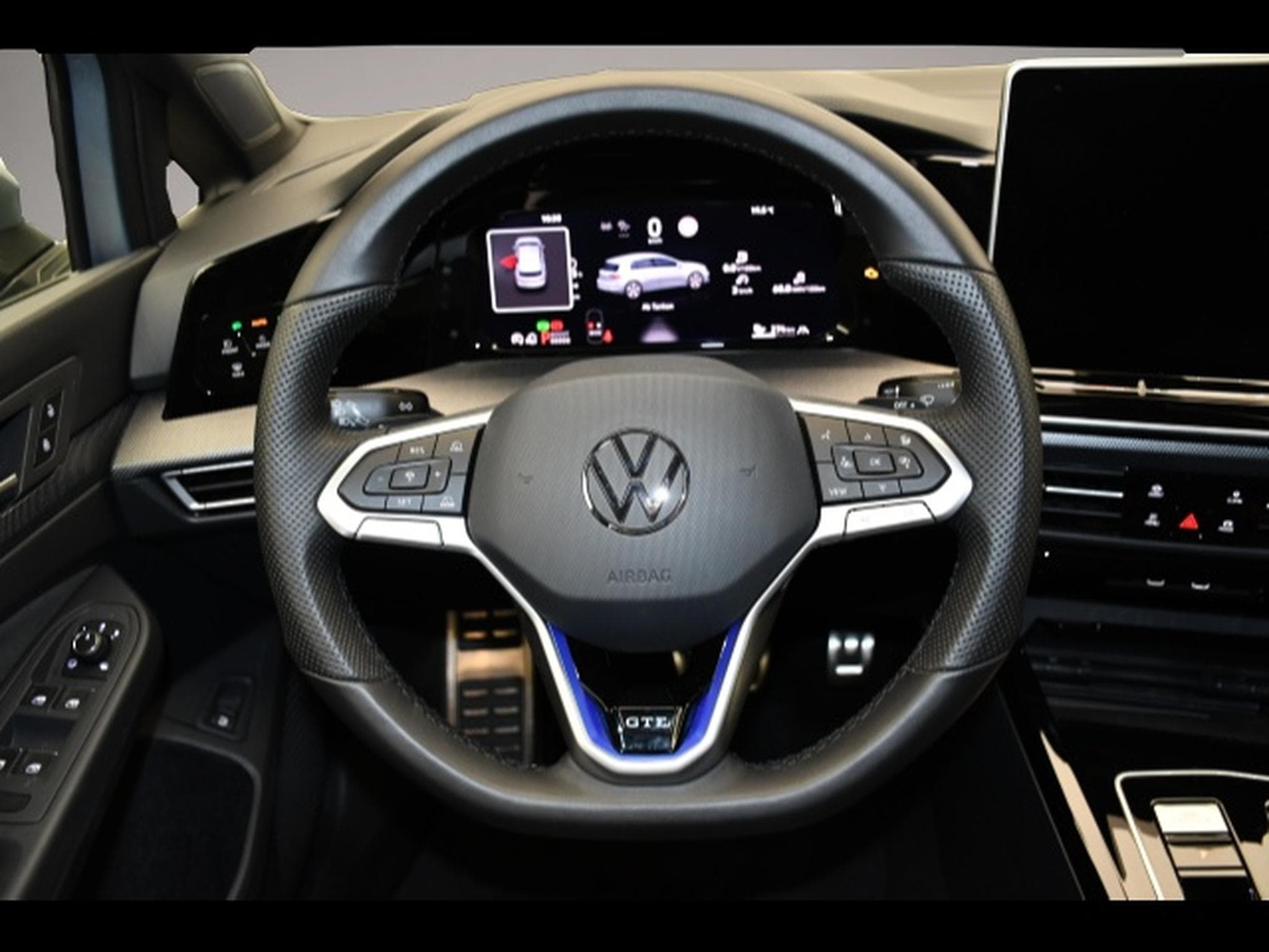 VW Golf (2025) - Photo 5