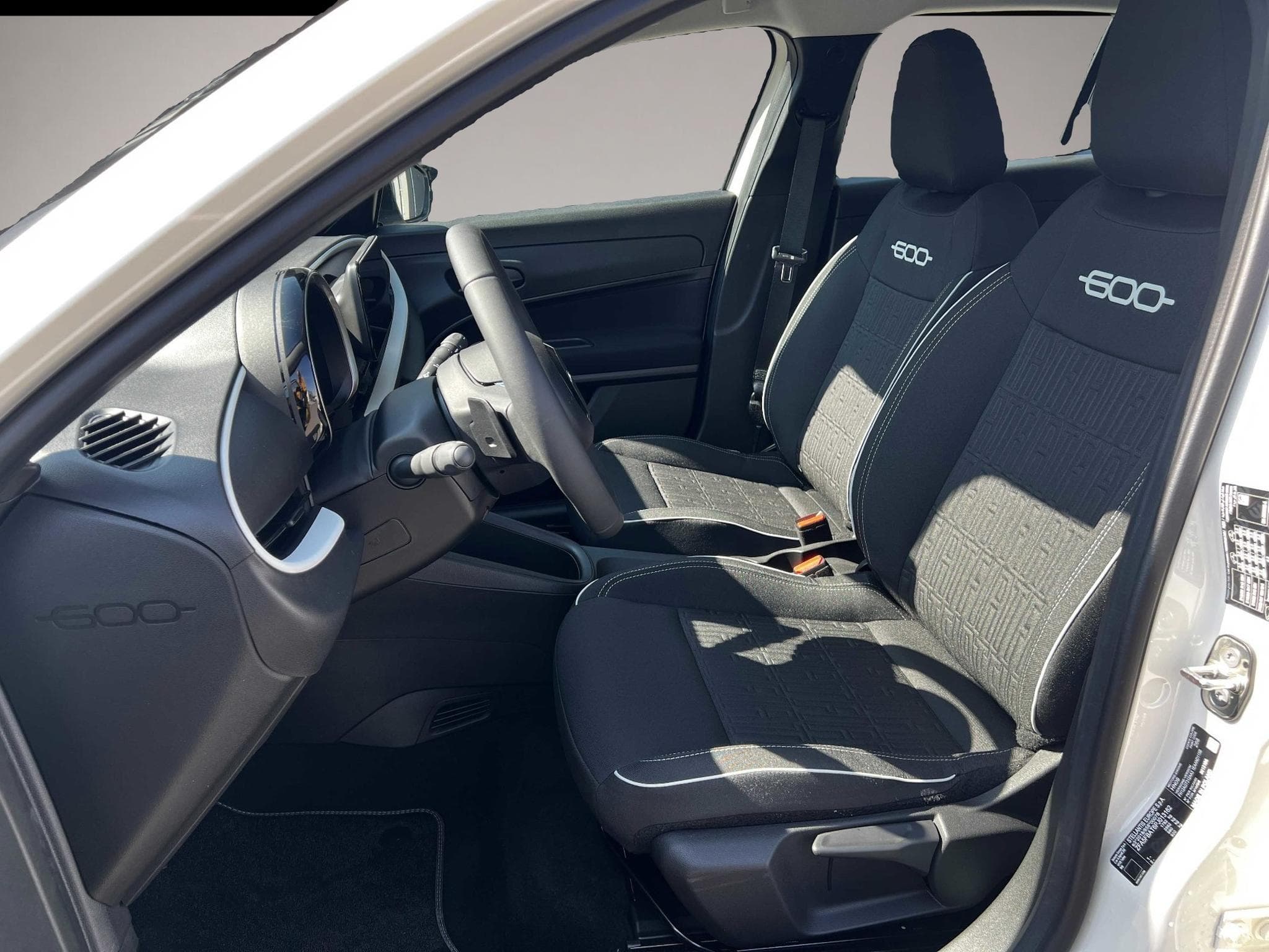Fiat 600 (2024) - Photo 6