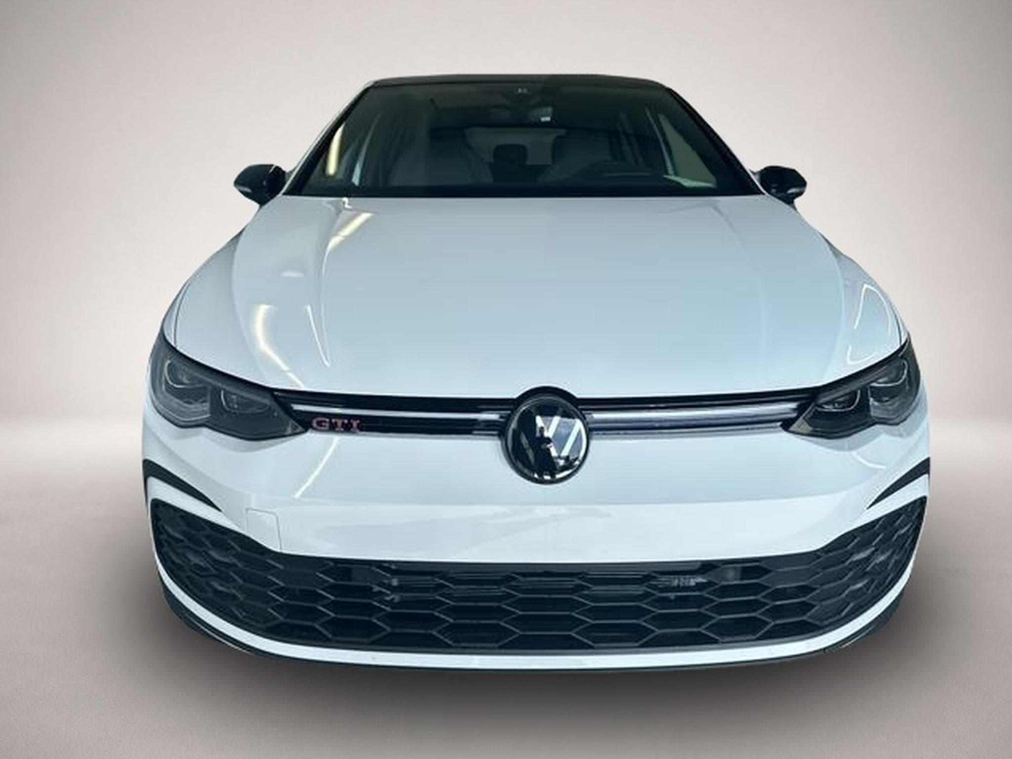 VW Golf (2024) - Photo 2