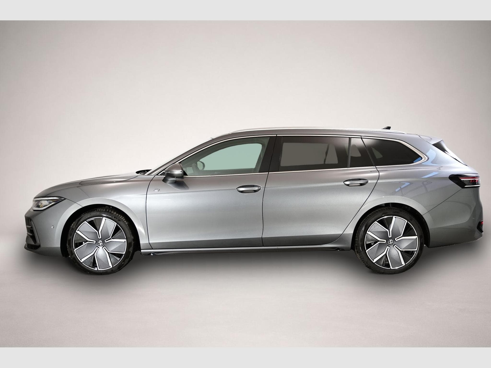 VW Passat (2026) - Photo 2