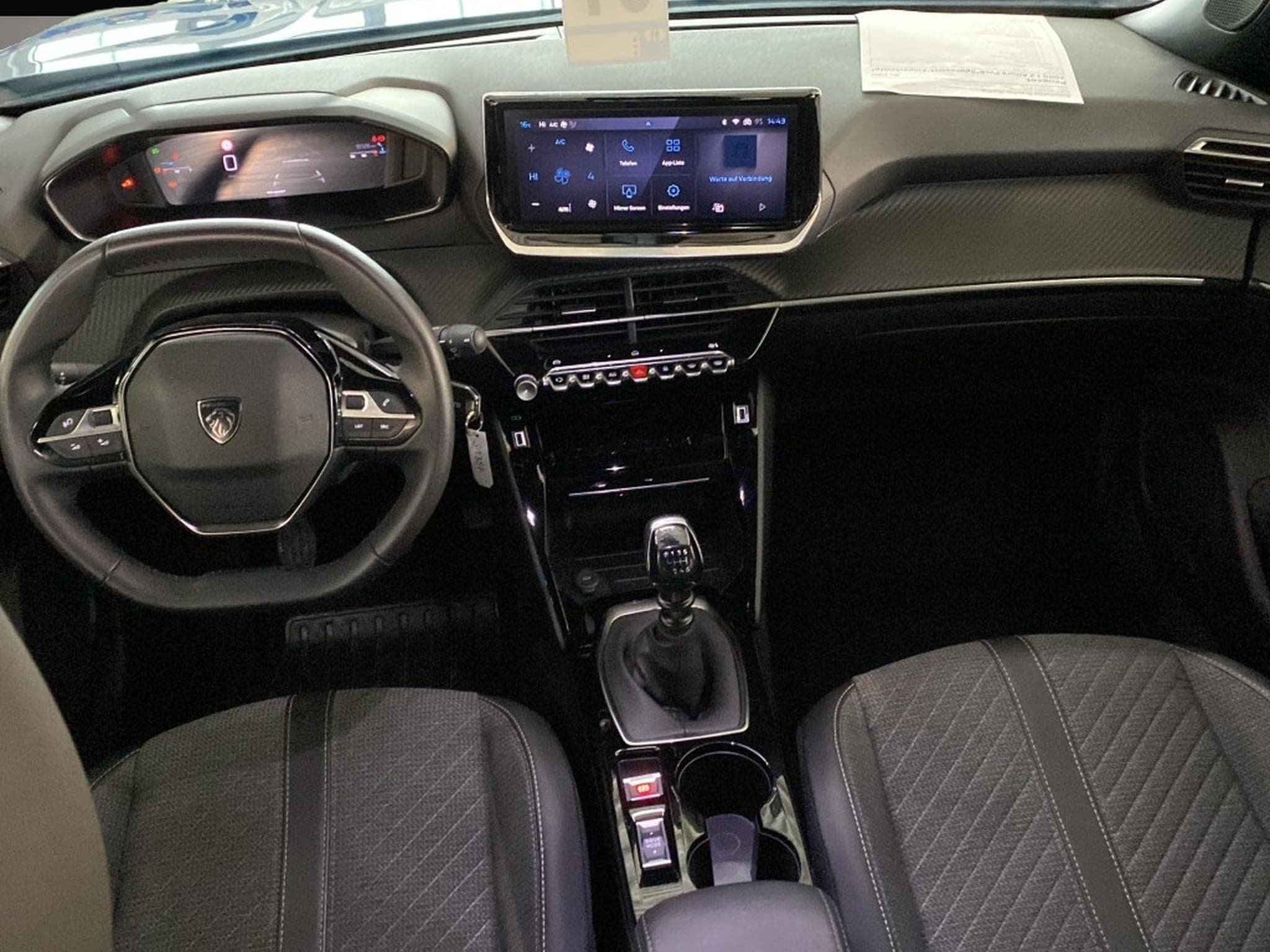 Peugeot 2008 (2025) - Photo 3