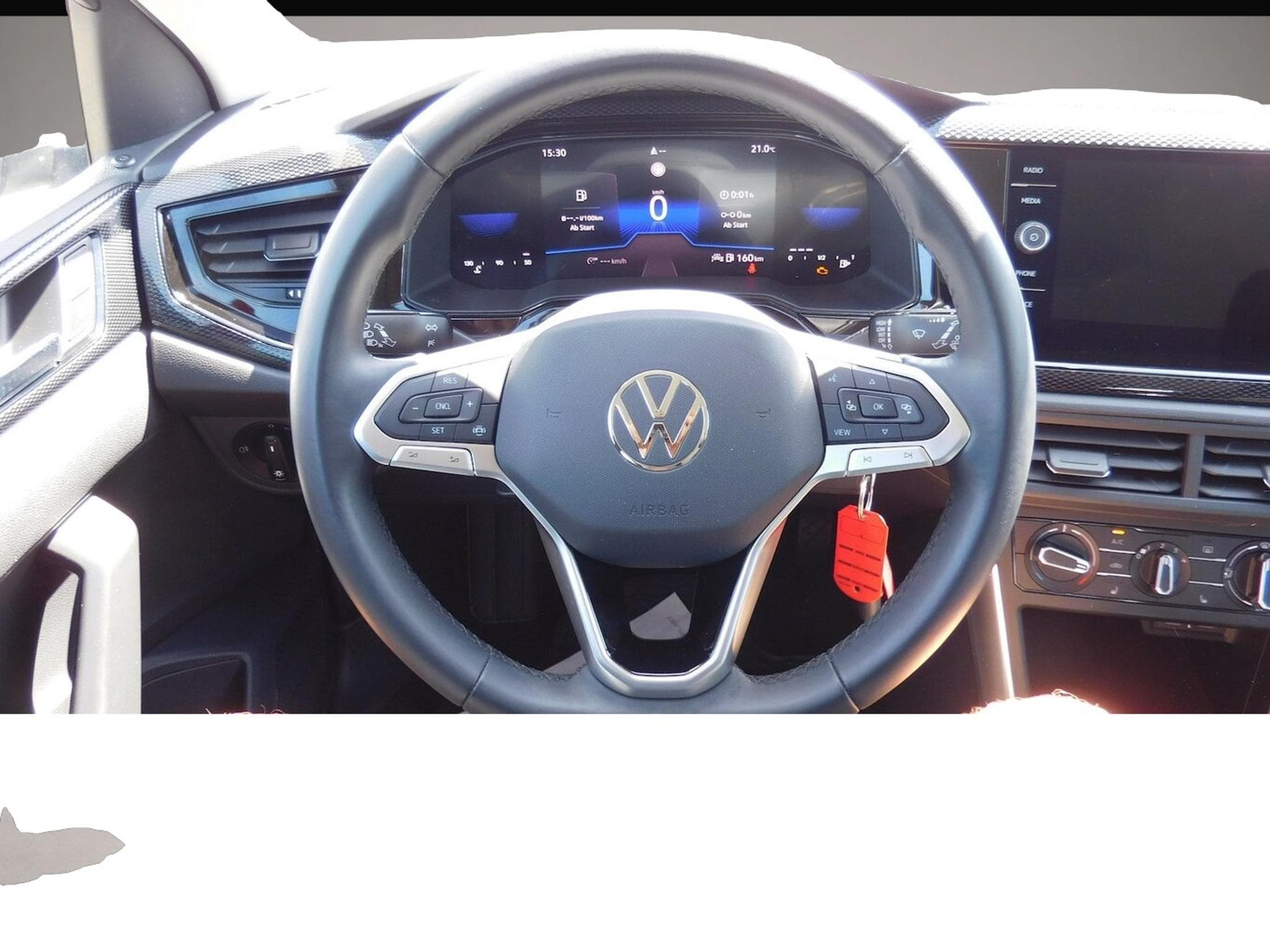 VW Polo (2023) - Photo 7