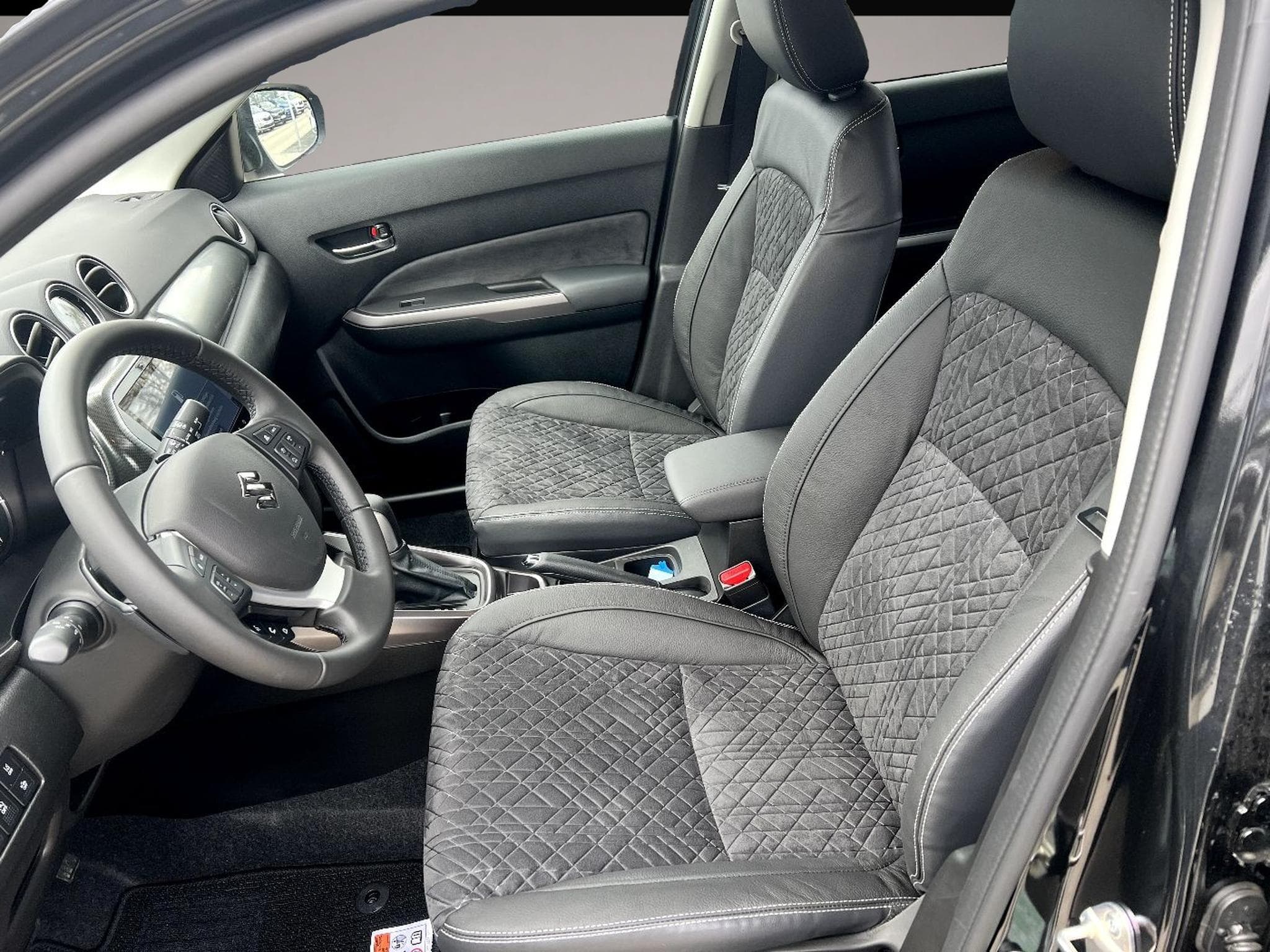 Suzuki Vitara (2025) - Photo 7