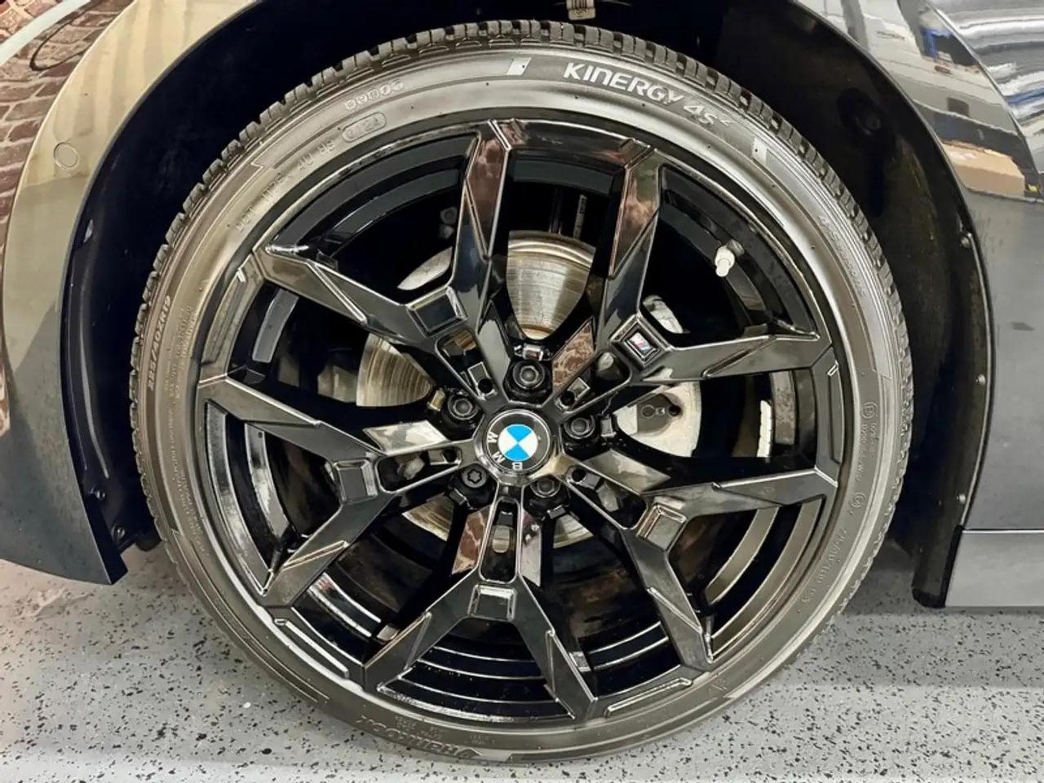 BMW 320 (2024) - Photo 3
