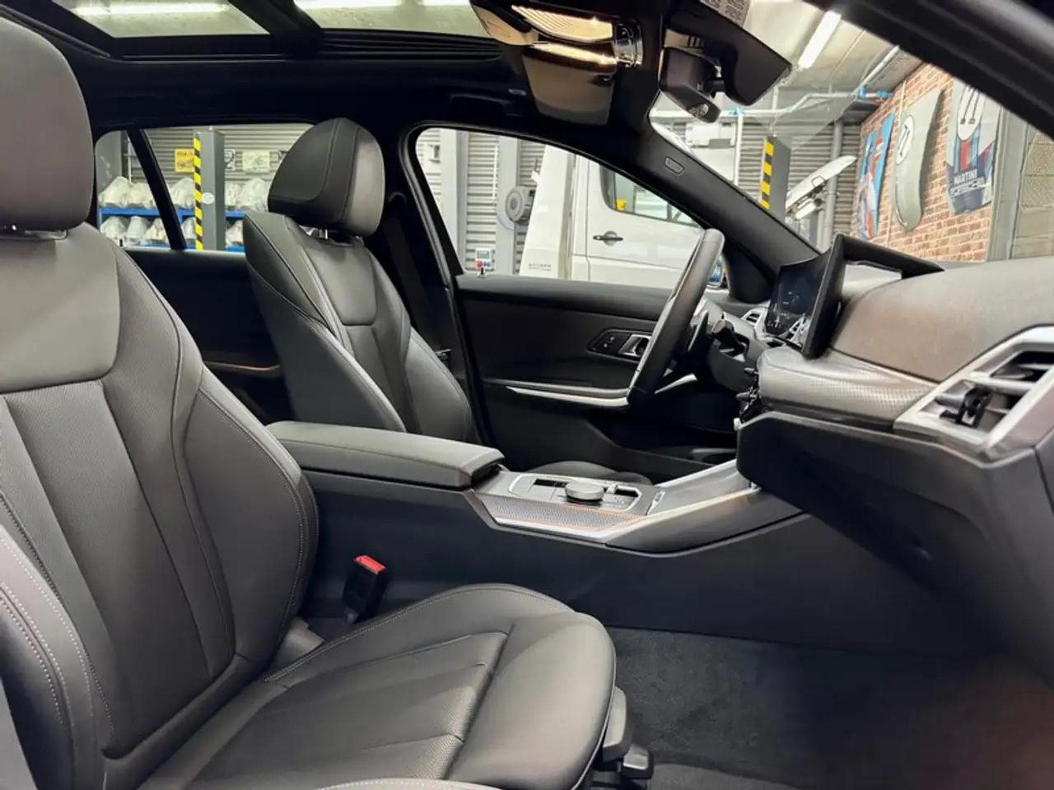 BMW 320 (2024) - Photo 8