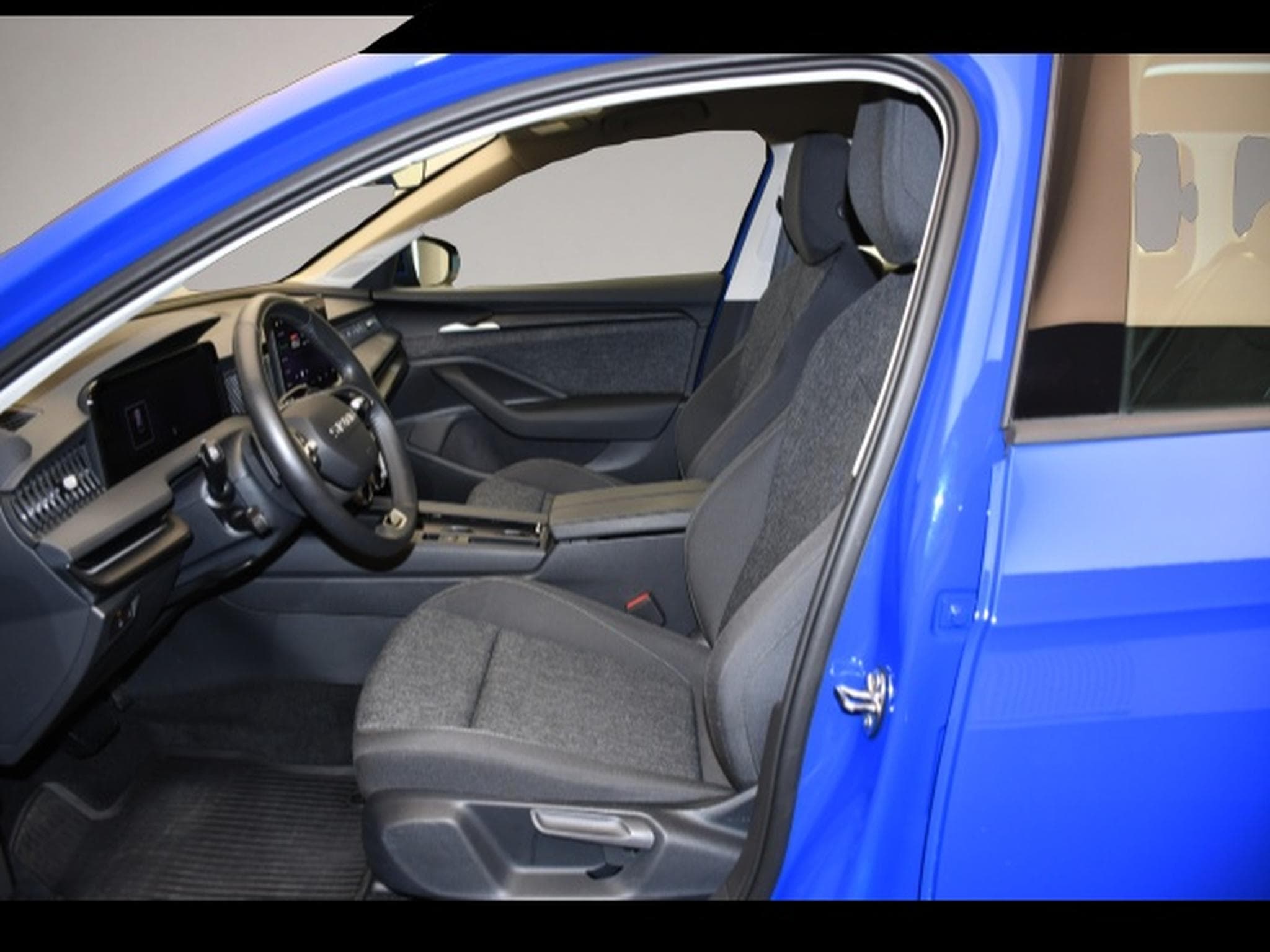 Skoda Superb (2025) - Photo 3