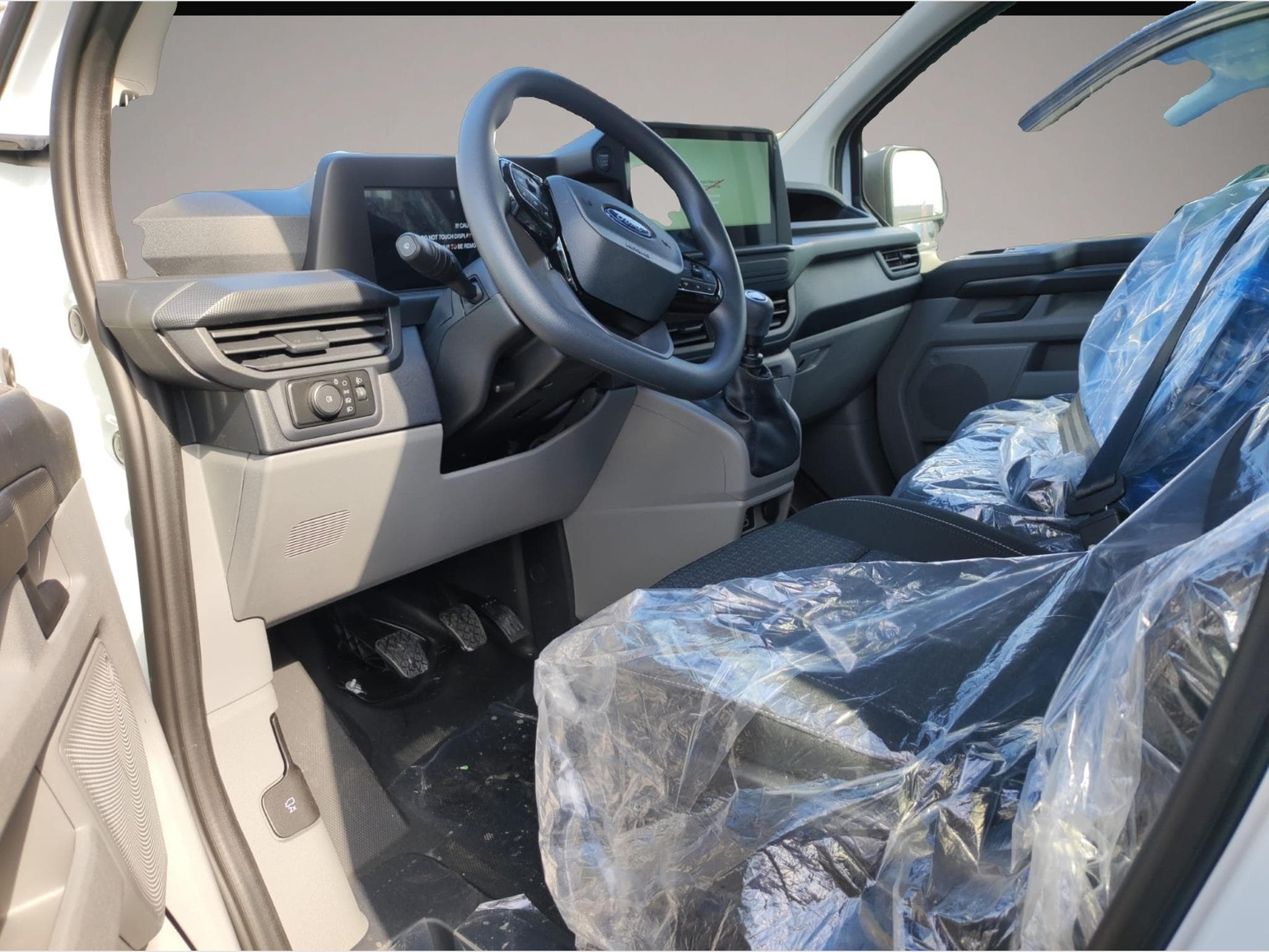 Ford Transit (2025) - Photo 2