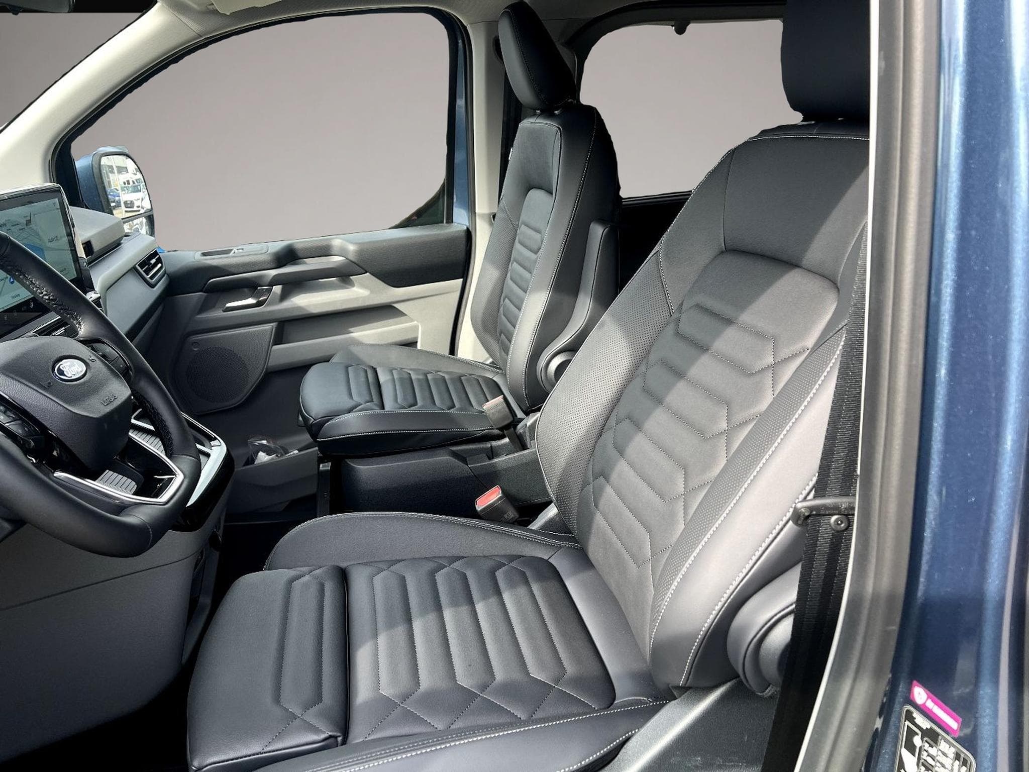 Ford Tourneo (2025) - Photo 7