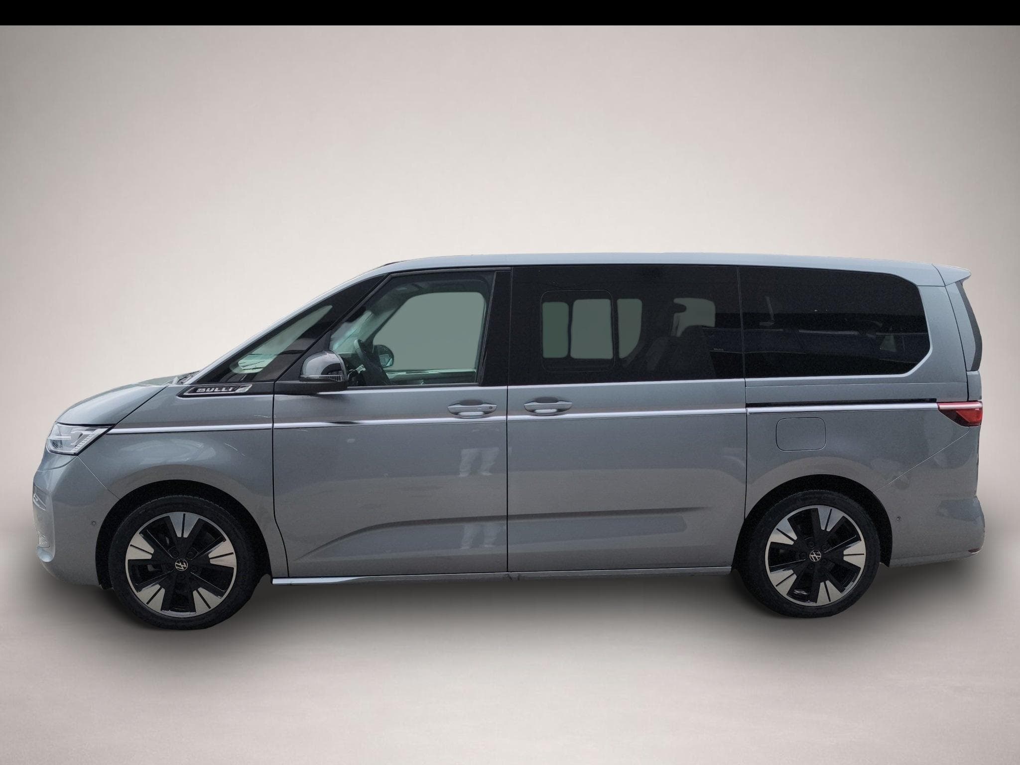 VW Multivan (2024) - Photo 3