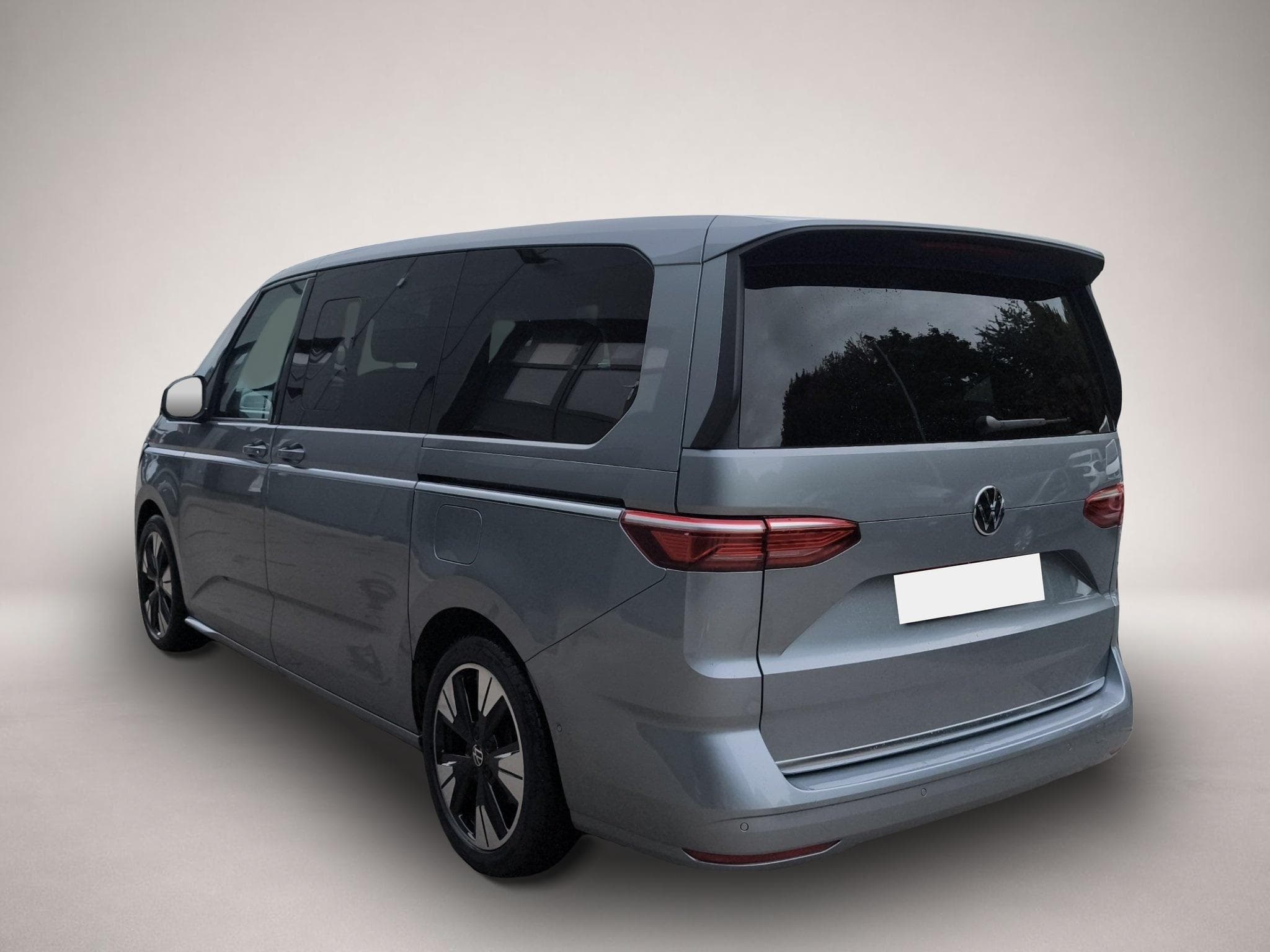 VW Multivan (2024) - Photo 4