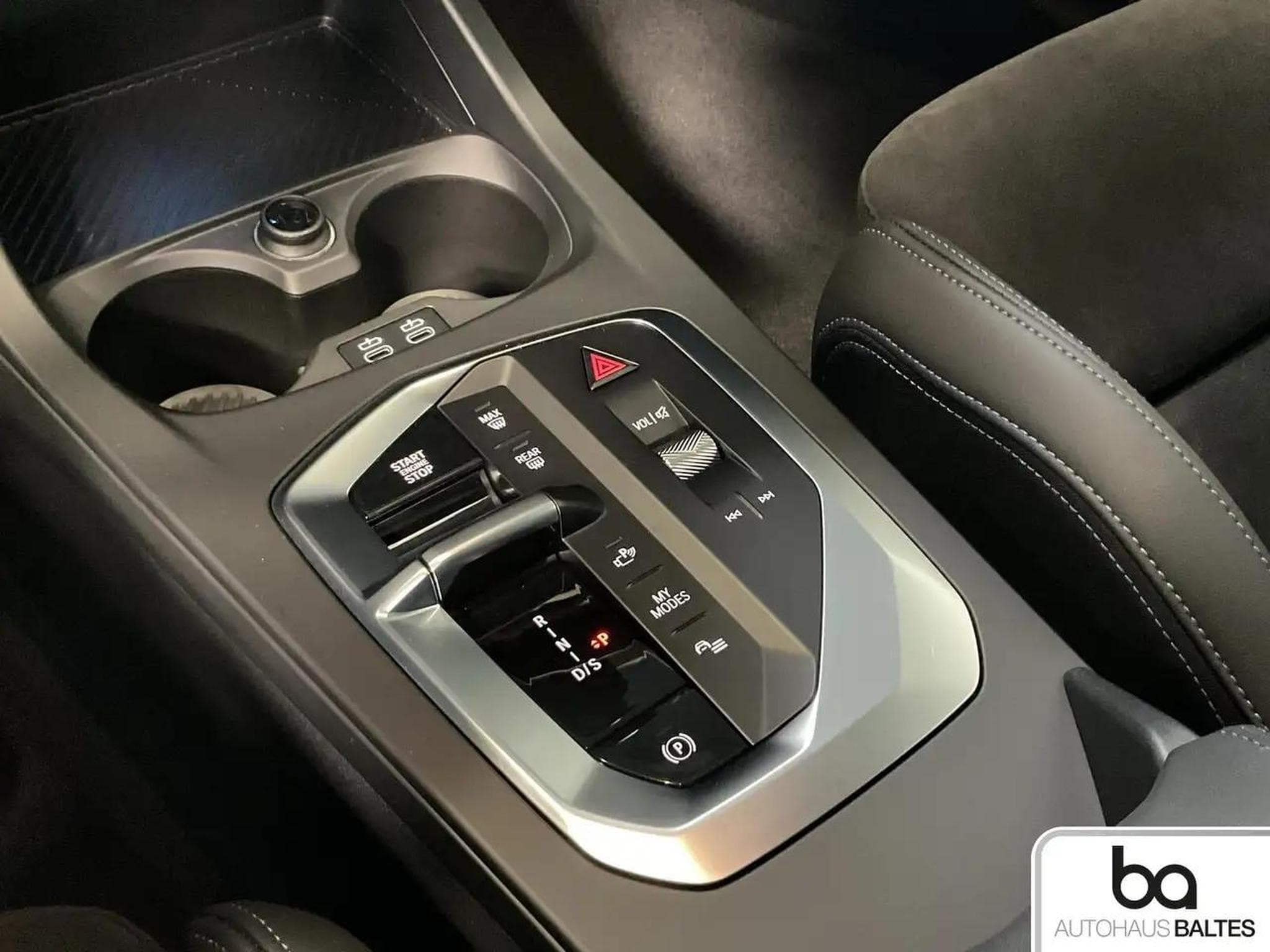 BMW 120 (2025) - Photo 11