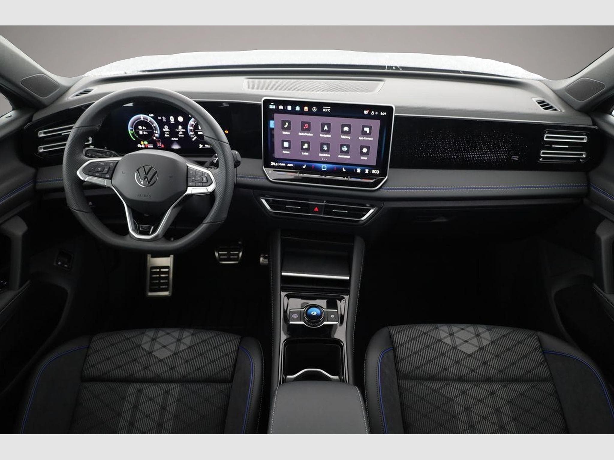 VW Tiguan (2025) - Photo 5