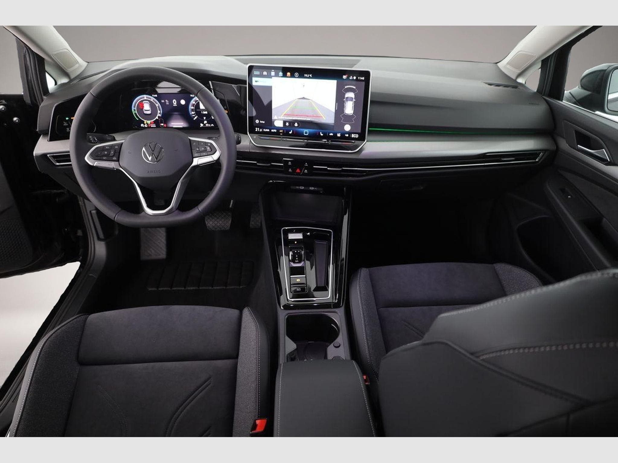VW Golf (2025) - Photo 5