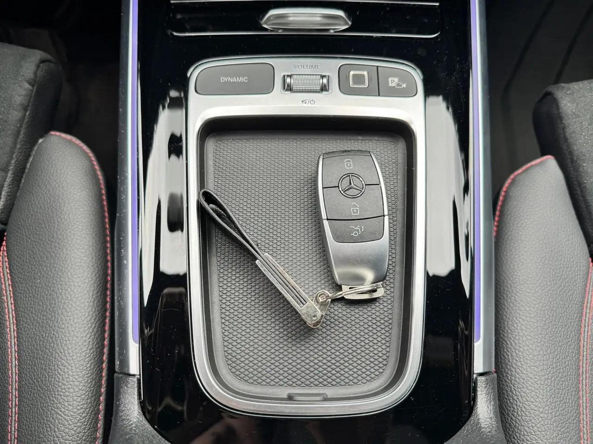 Mercedes GLA 200 (2025) - Photo 22