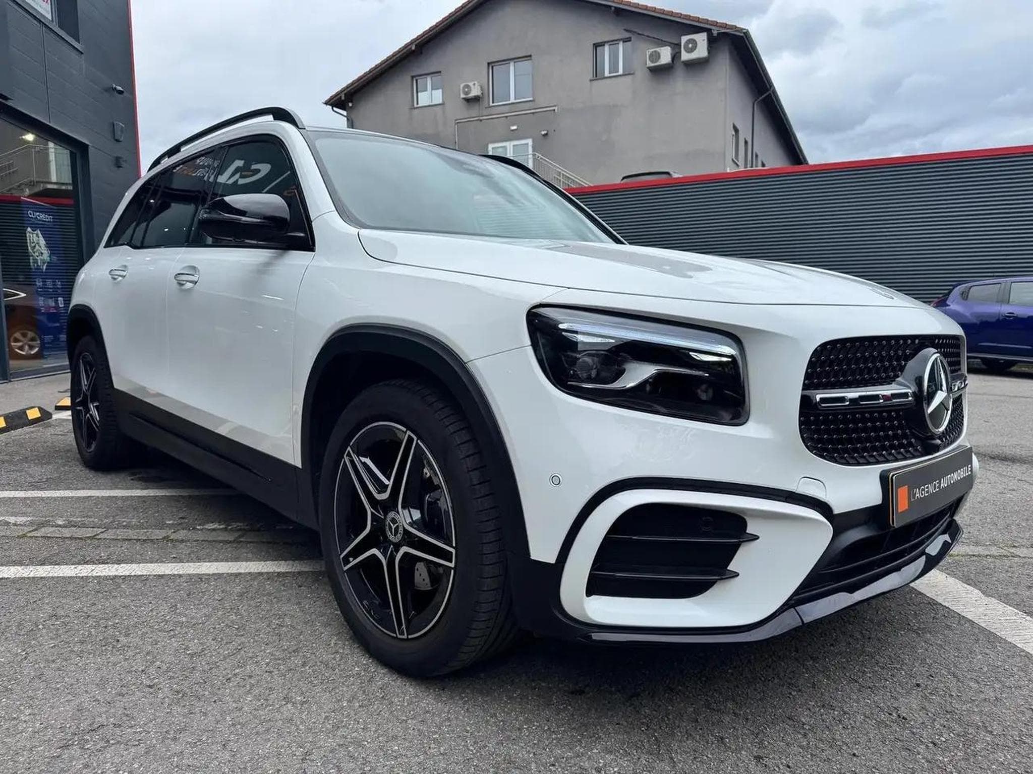 Mercedes GLA 200 (2025) - Photo 4