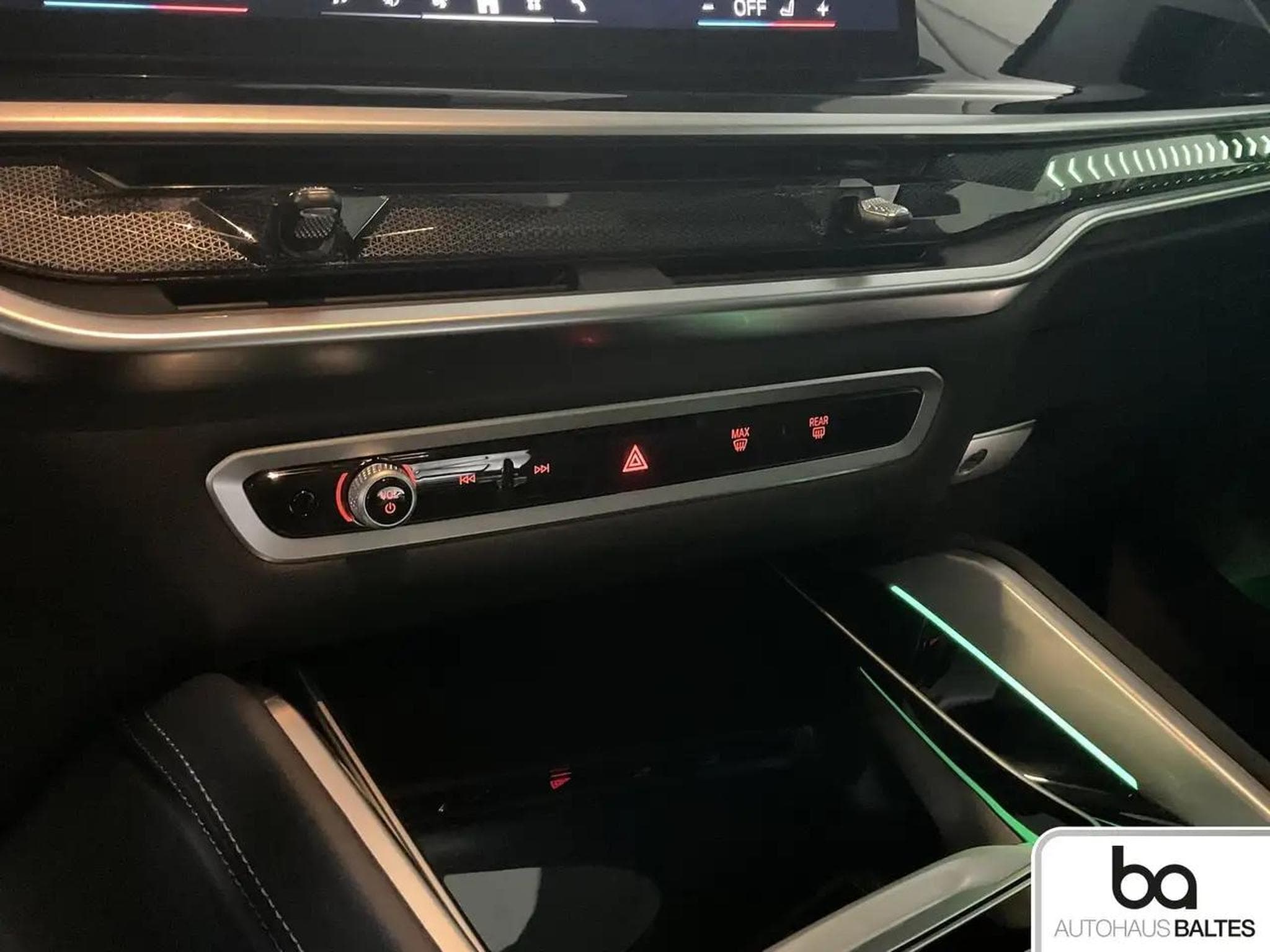 BMW X6 (2025) - Photo 9