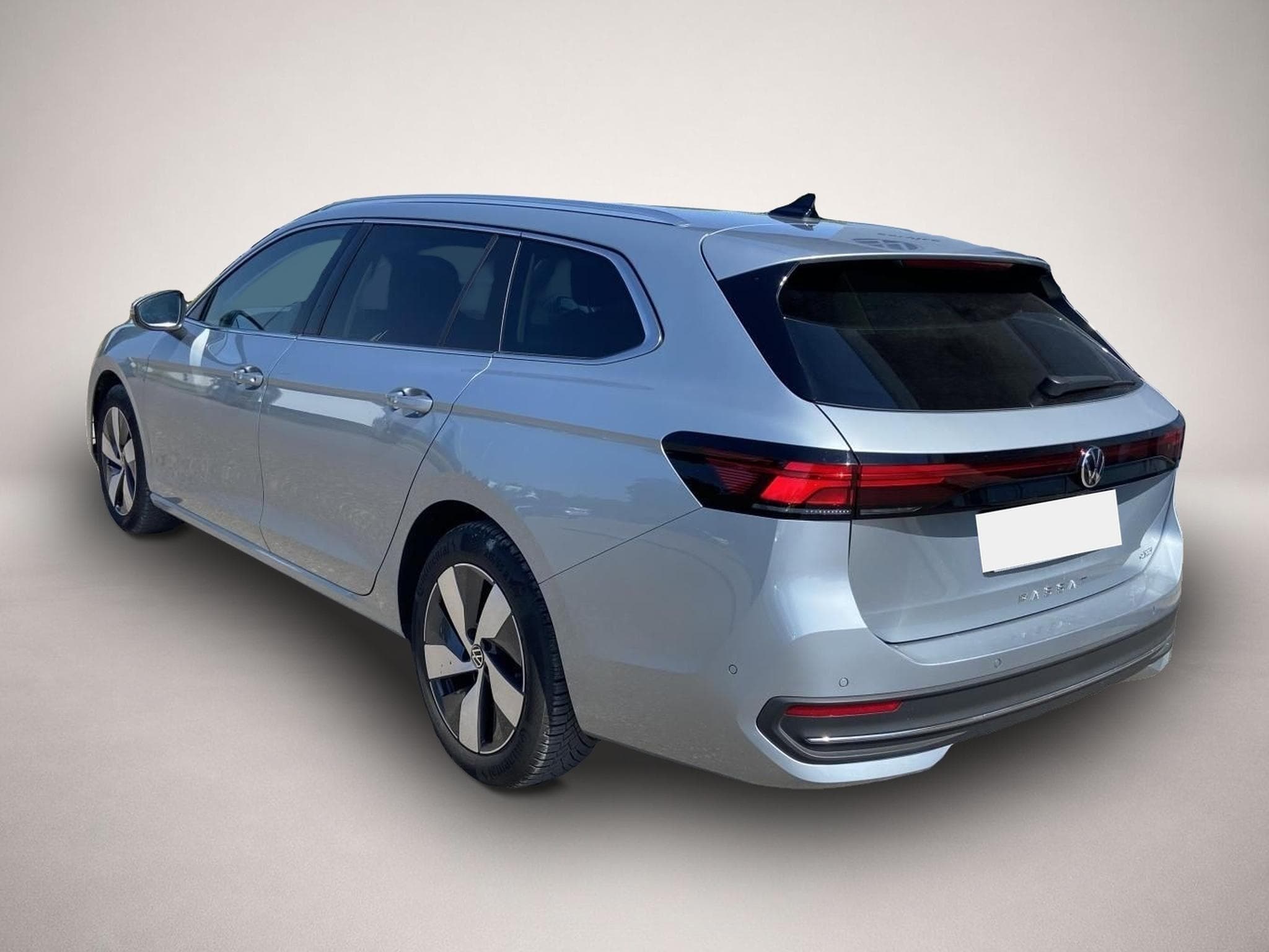 VW Passat (2025) - Photo 3
