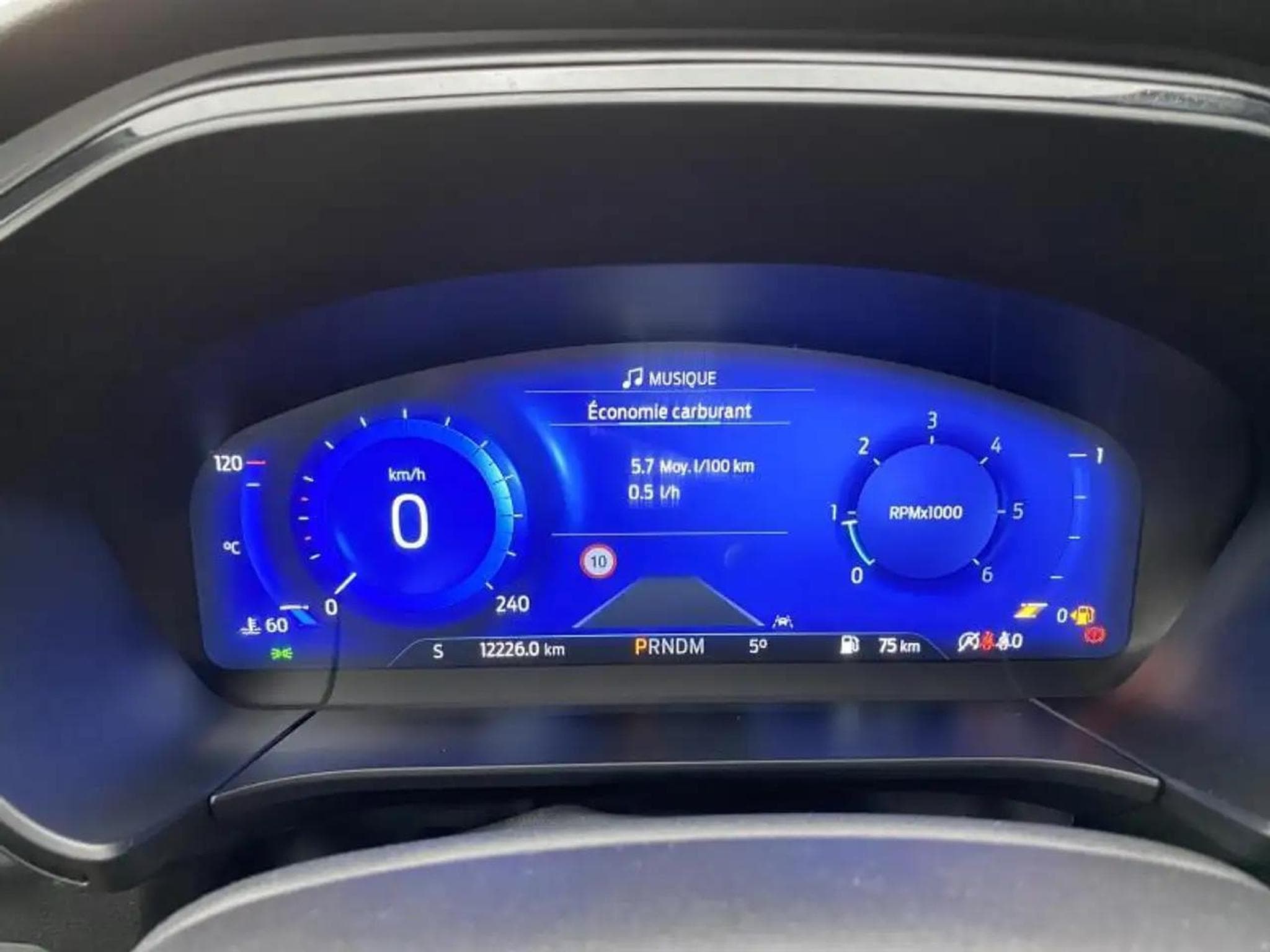 Ford Kuga (2024) - Photo 11