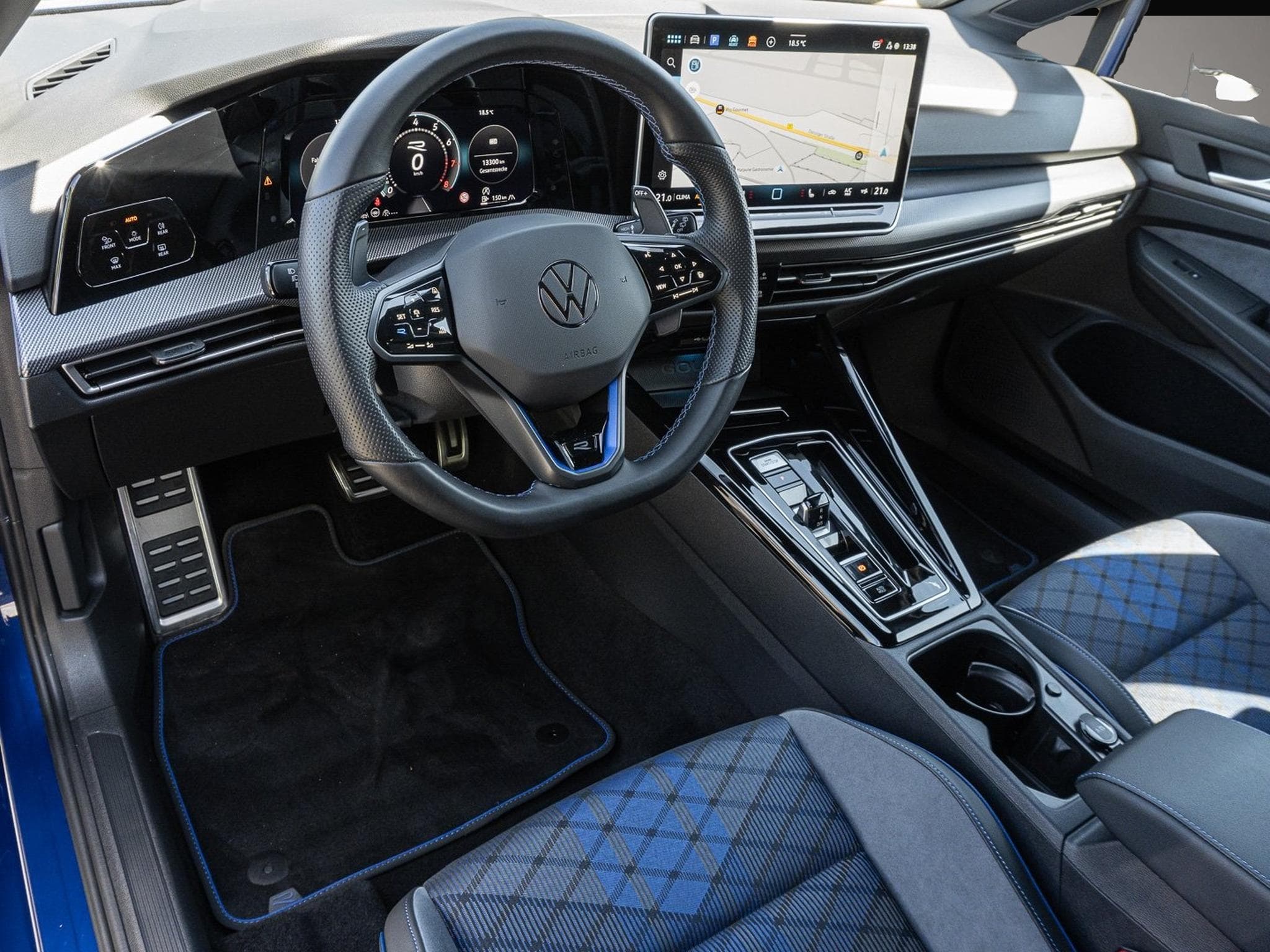 VW Golf (2025) - Photo 7