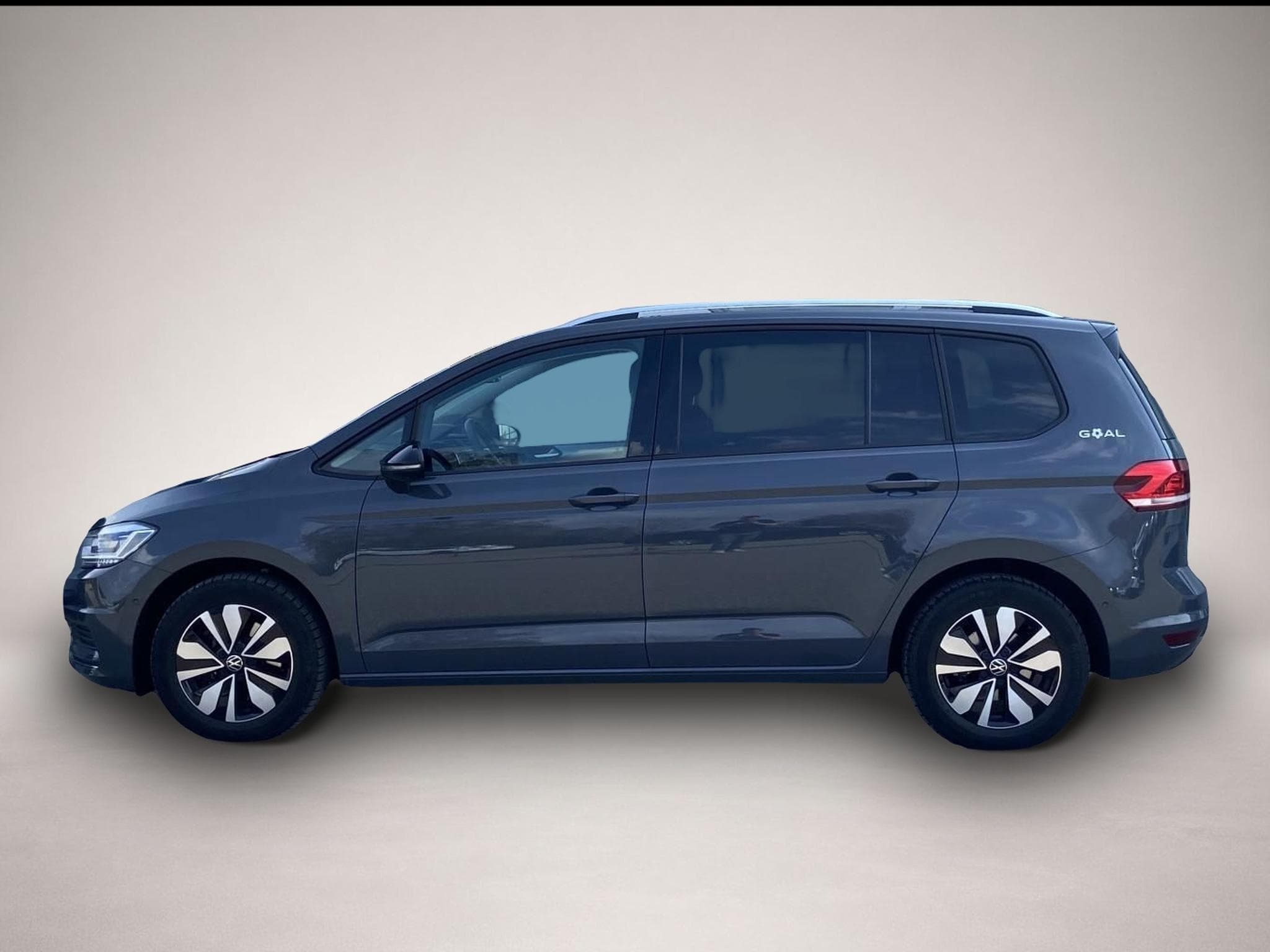VW Touran (2025) - Photo 3