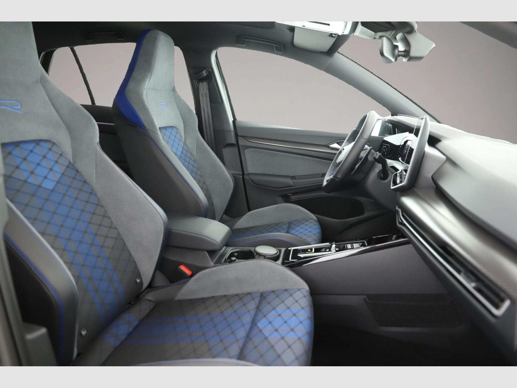 VW Golf (2025) - Photo 6