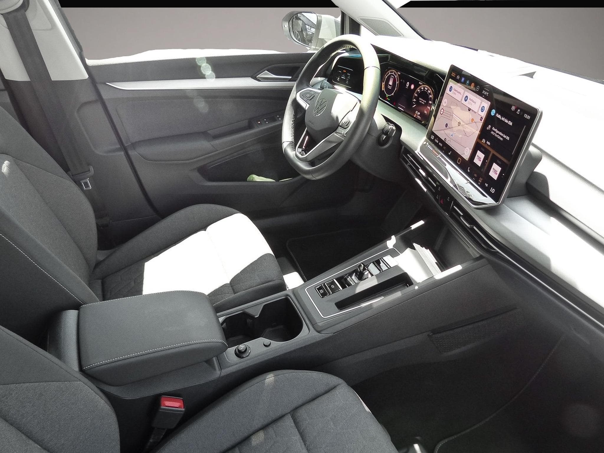 VW Golf (2025) - Photo 6