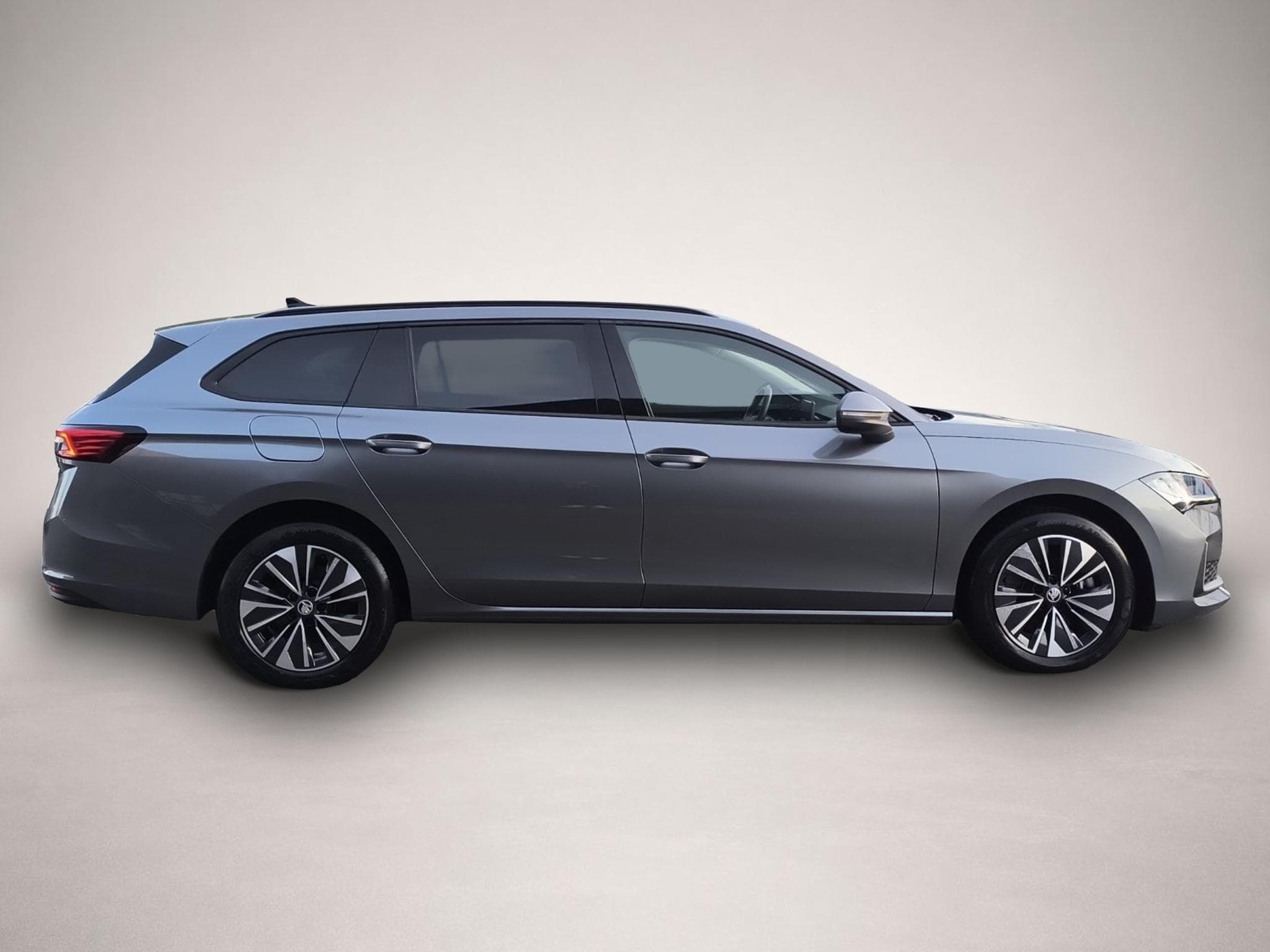 Skoda Superb (2024) - Photo 8