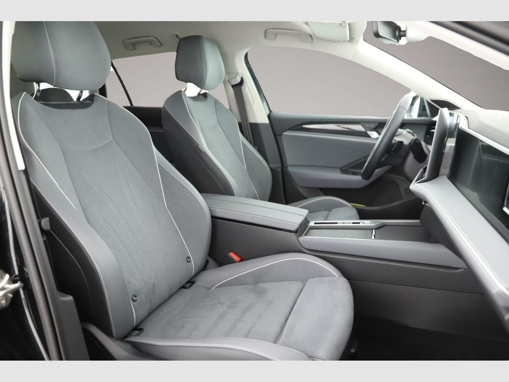 VW Passat (2025) - Photo 6