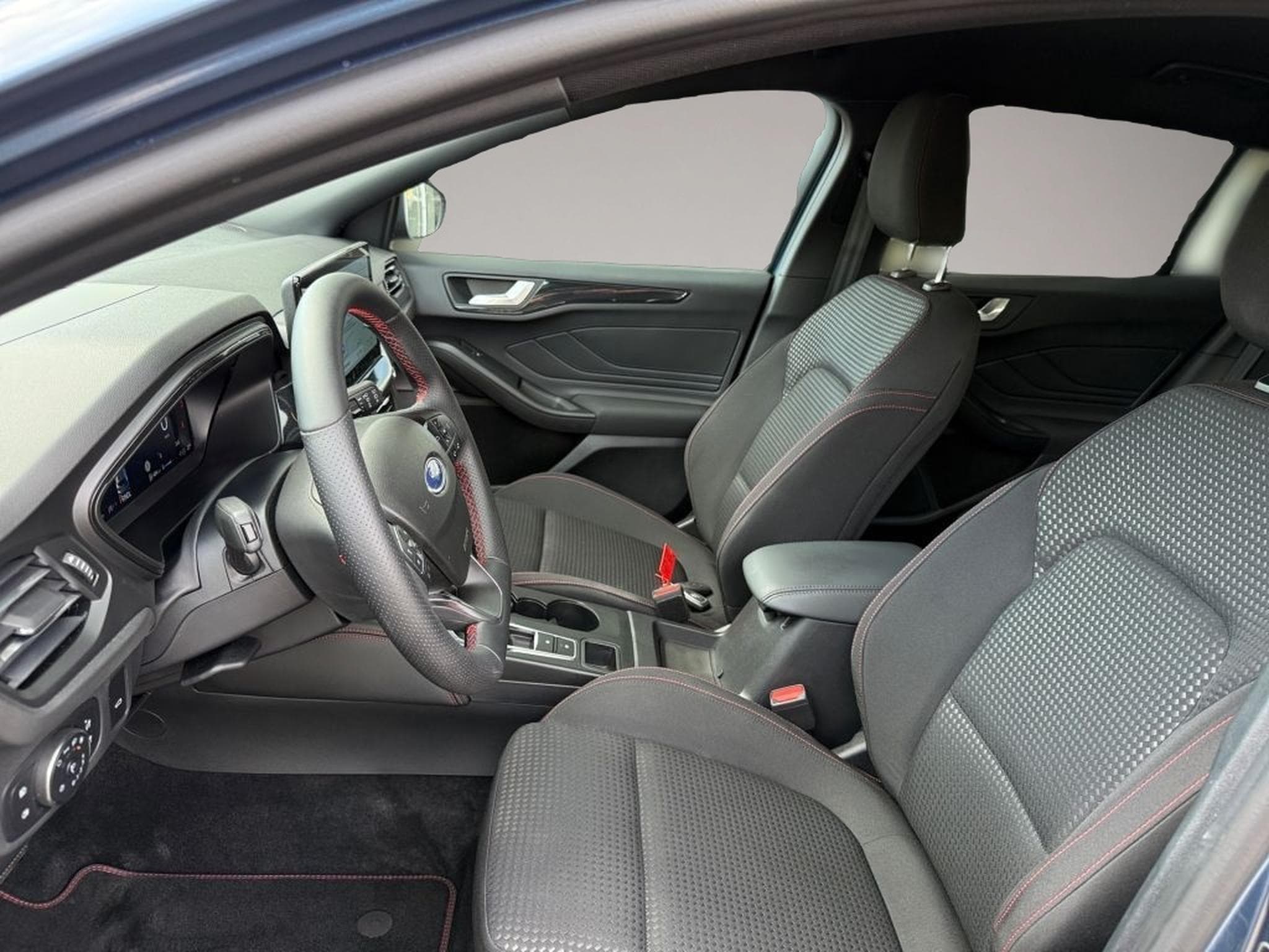 Ford Focus (2025) - Photo 5