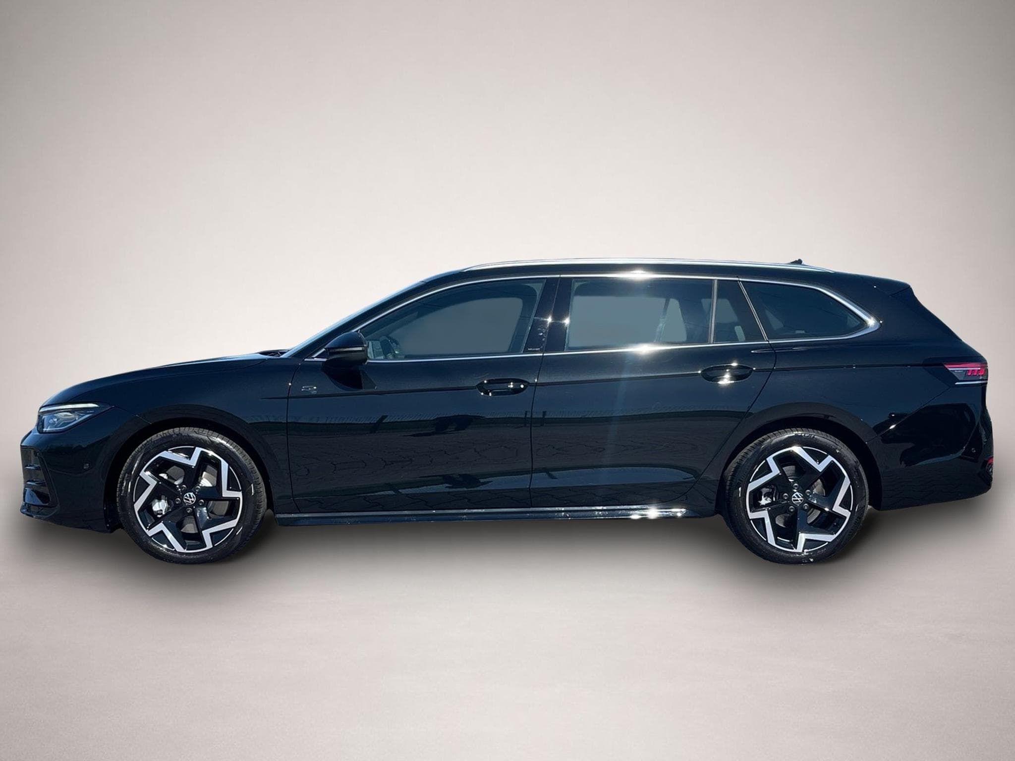 VW Passat (2026) - Photo 3
