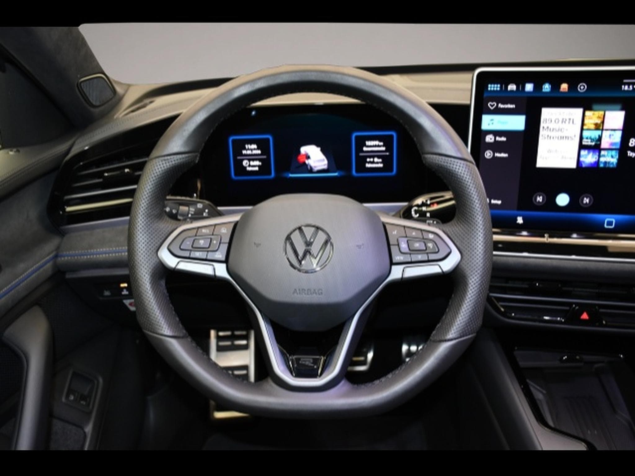 VW Passat (2025) - Photo 5