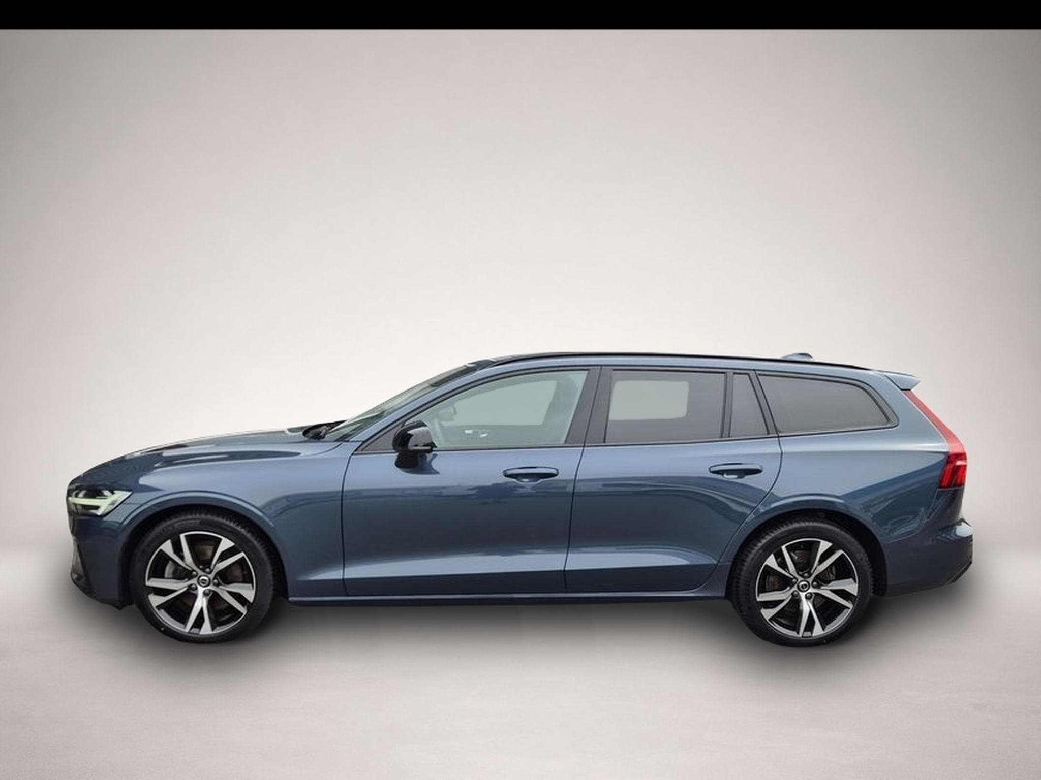 Volvo V60 (2025) - Photo 4