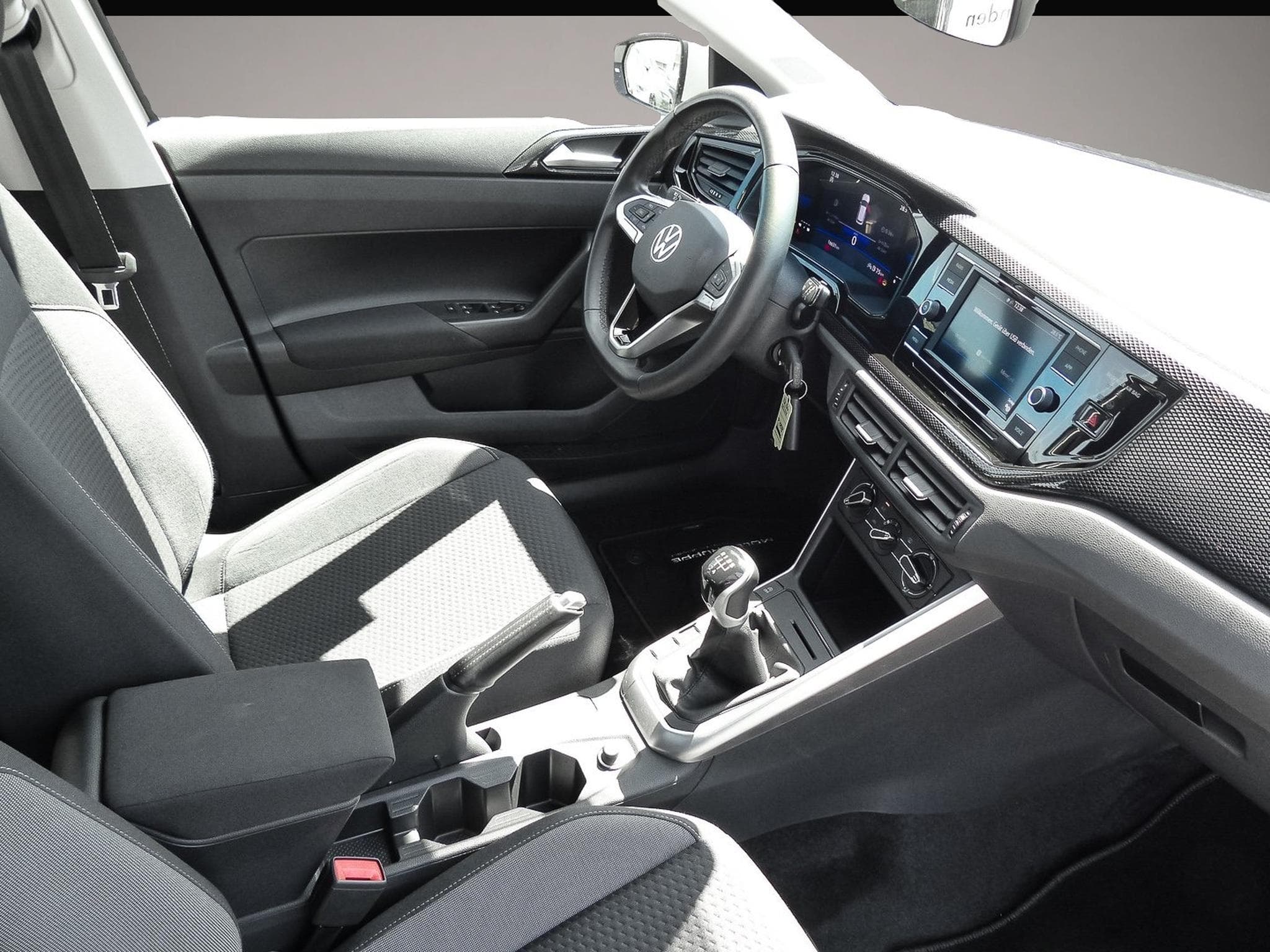 VW Polo (2024) - Photo 6