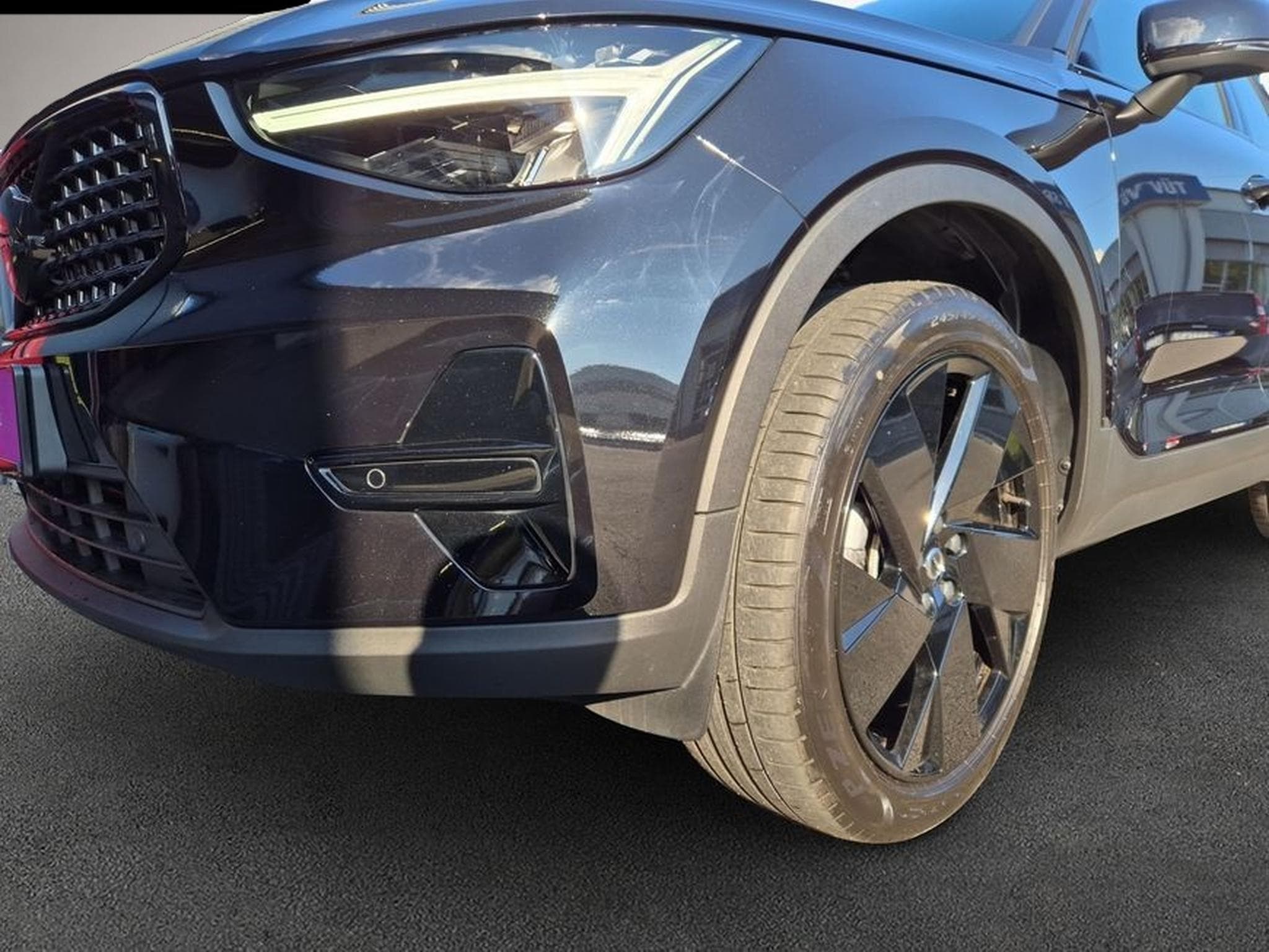 Volvo XC40 (2025) - Photo 6
