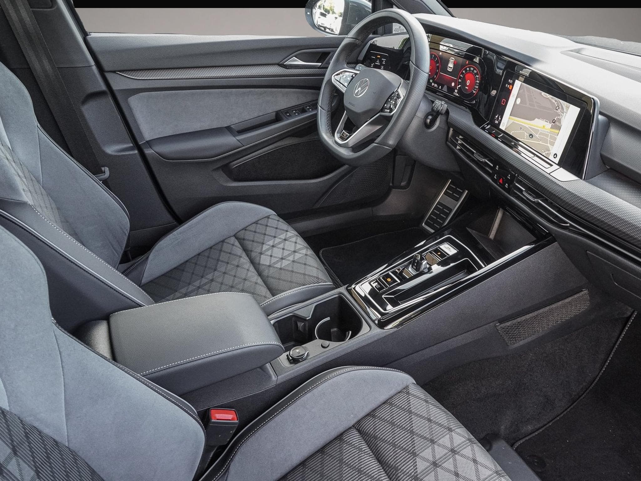 VW Golf (2024) - Photo 6