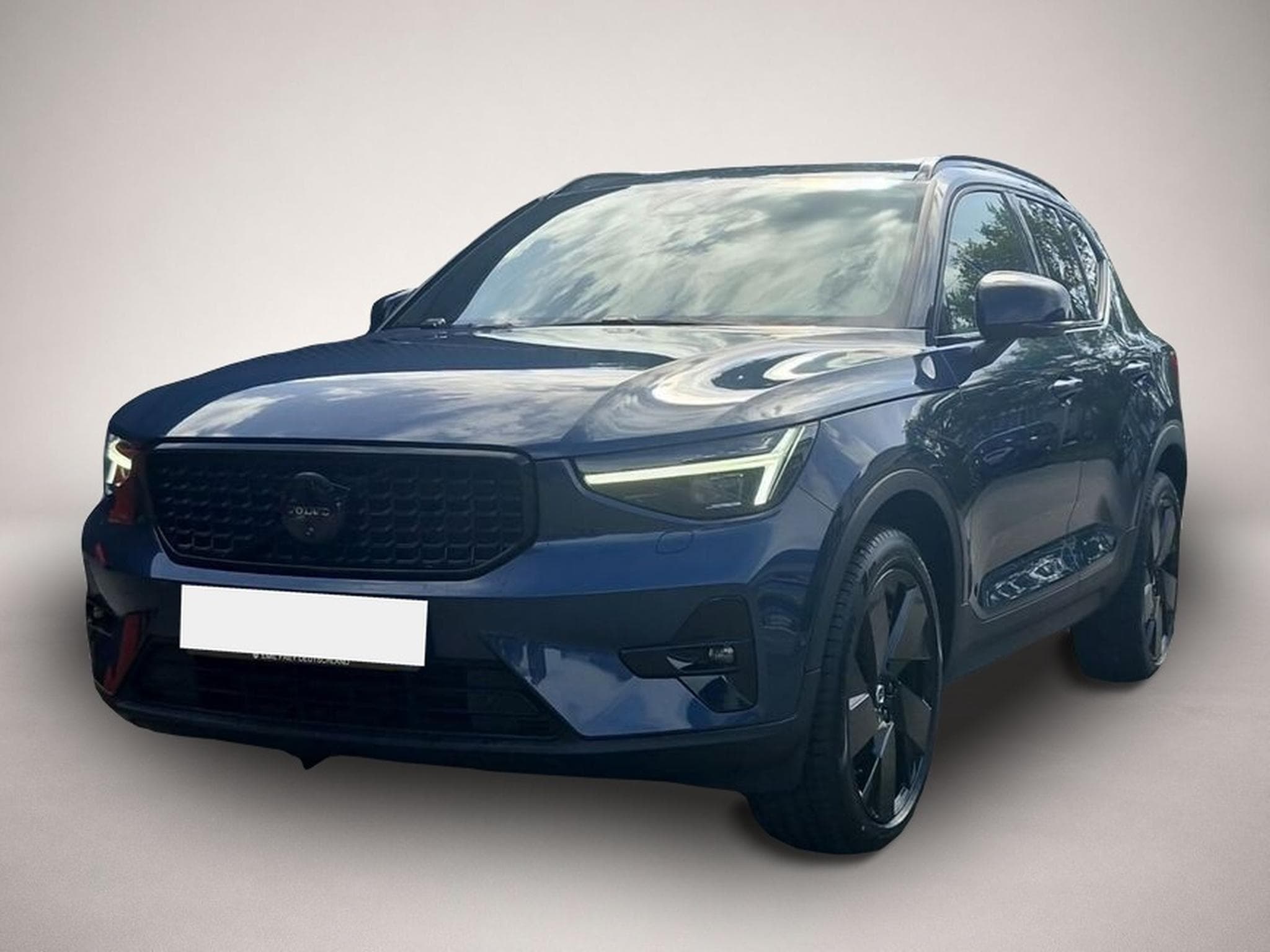 Volvo XC40 (2025) - Photo 1