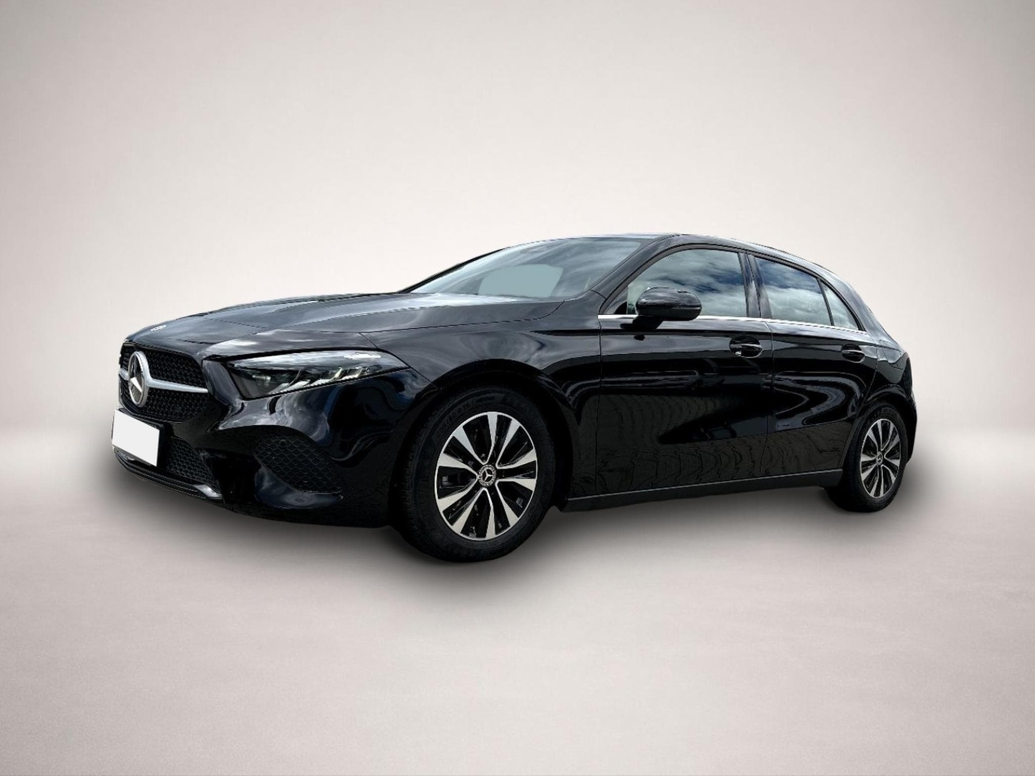 Mercedes 180 (2024) - Photo 1