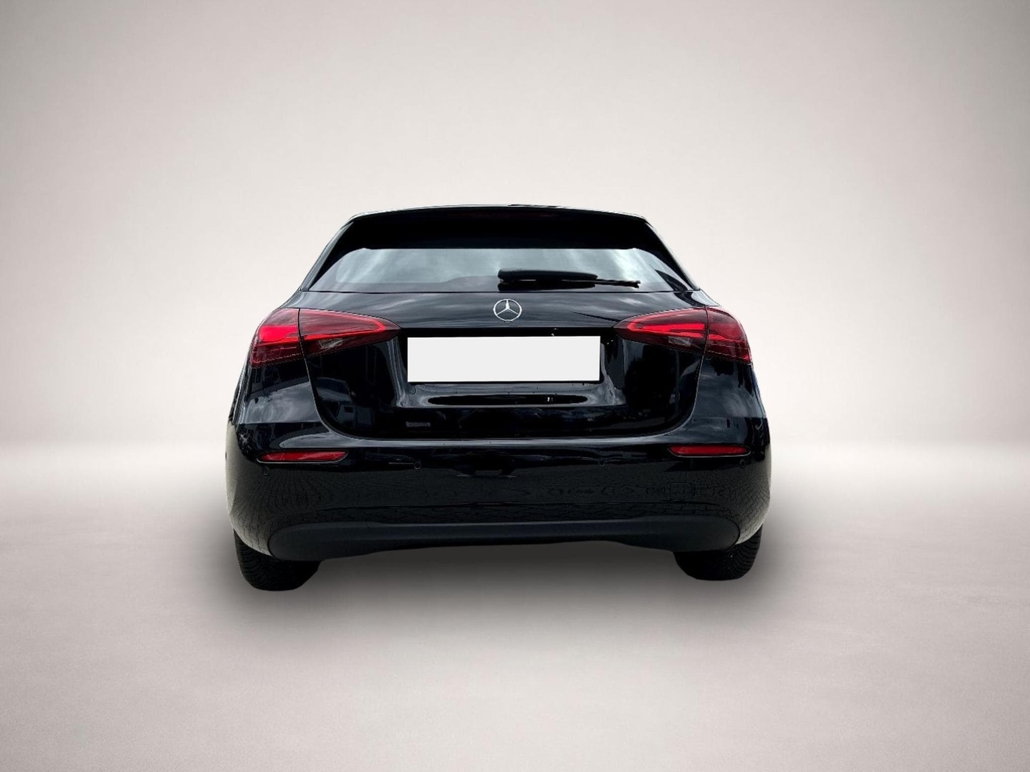 Mercedes 180 (2024) - Photo 3