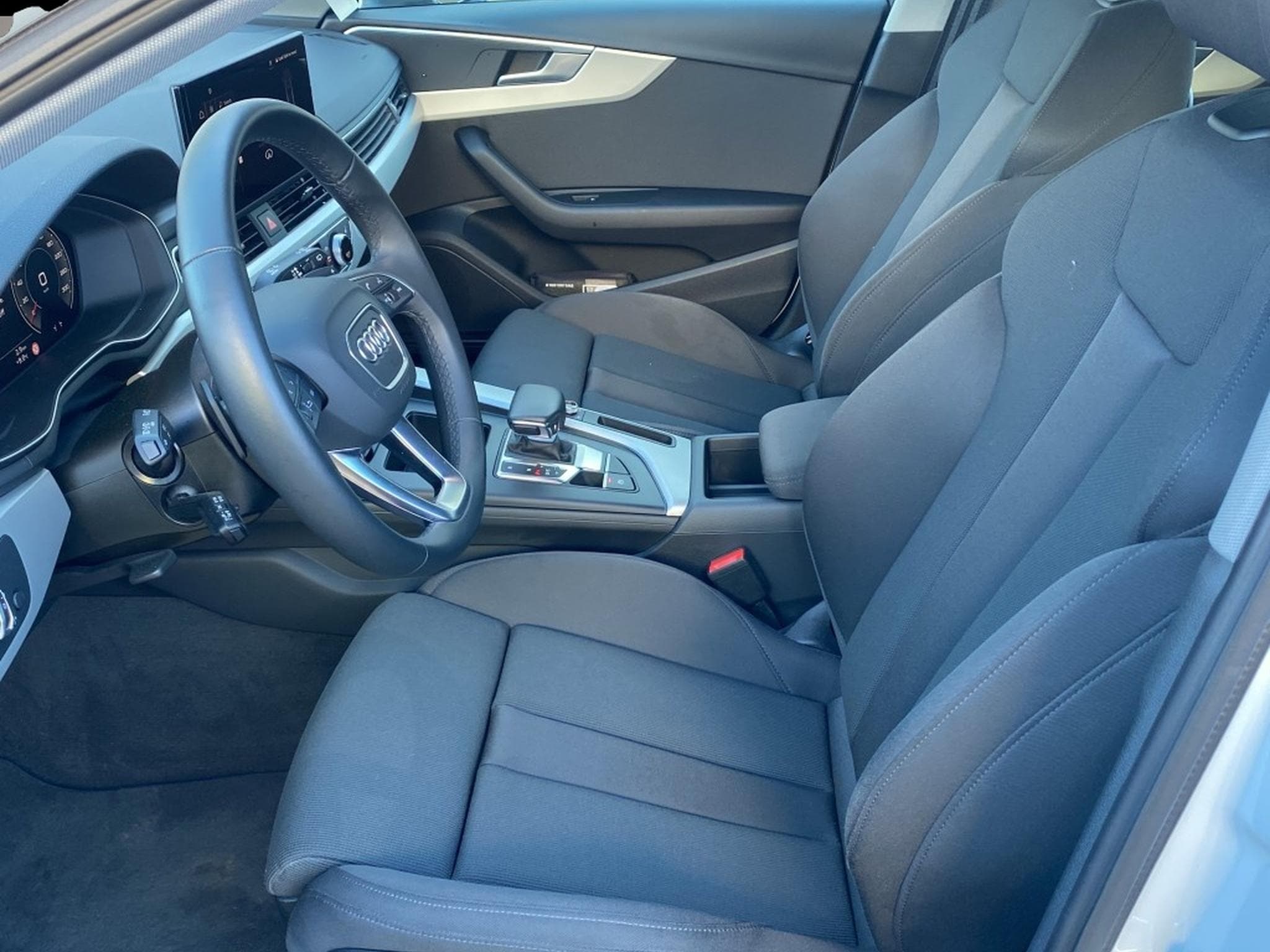 Audi A4 (2024) - Photo 6