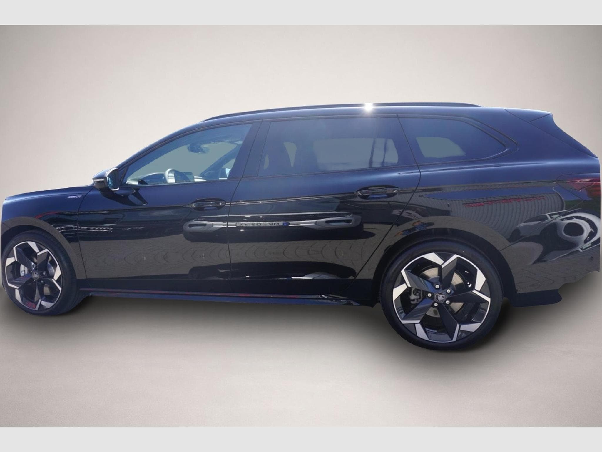 Skoda Superb (2026) - Photo 5