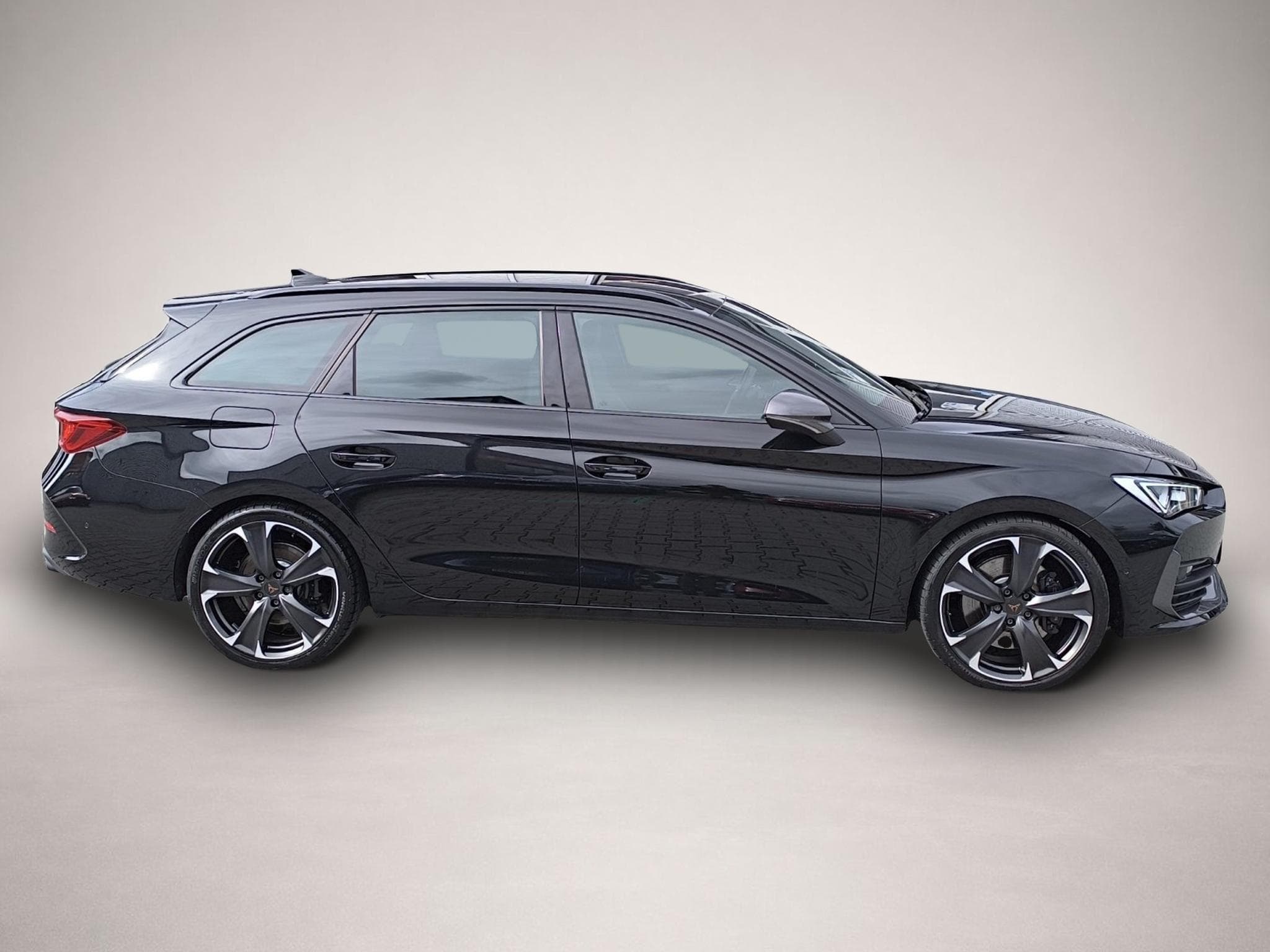Cupra Leon (2023) - Photo 8