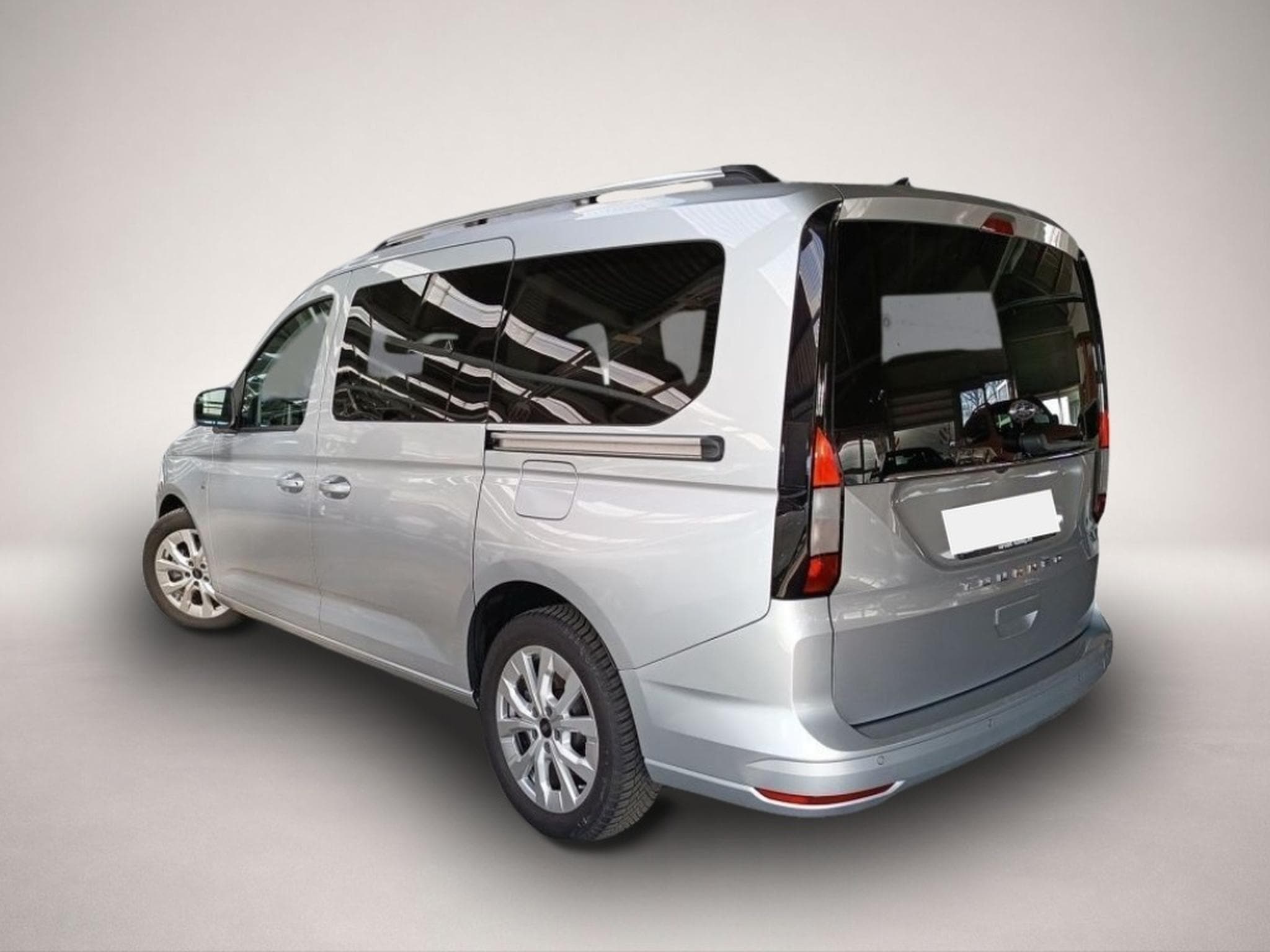 Ford Tourneo (2024) - Photo 4